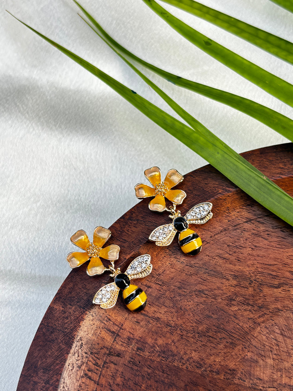 HONEY BLOOM EARRNG