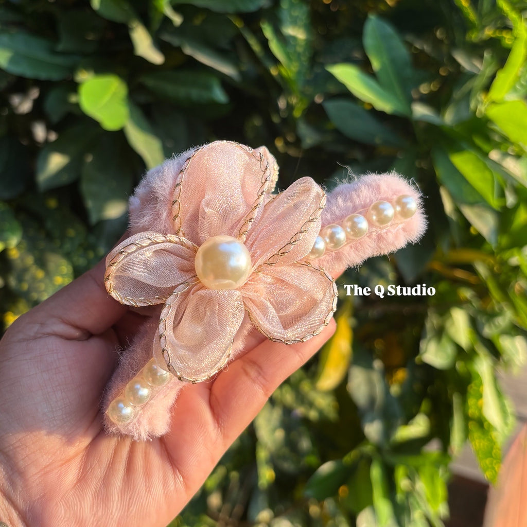VELVET PEARL FLOWER HAIR CLAW CLIP