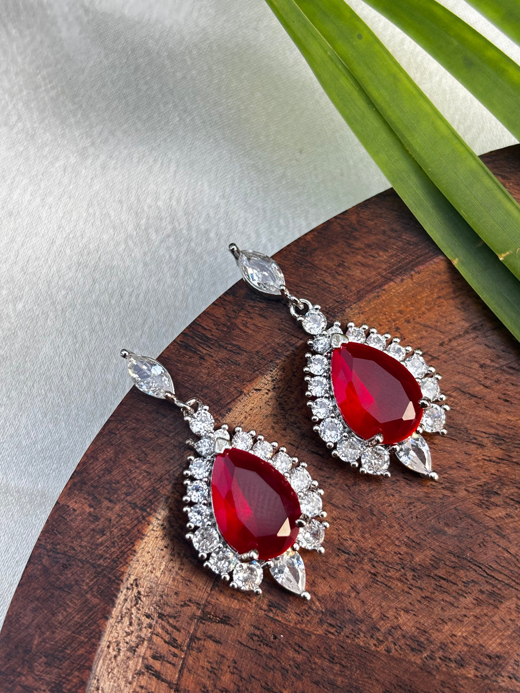 AMERICAN DIAMOND STATEMENT EARRING (SILVER BODY)