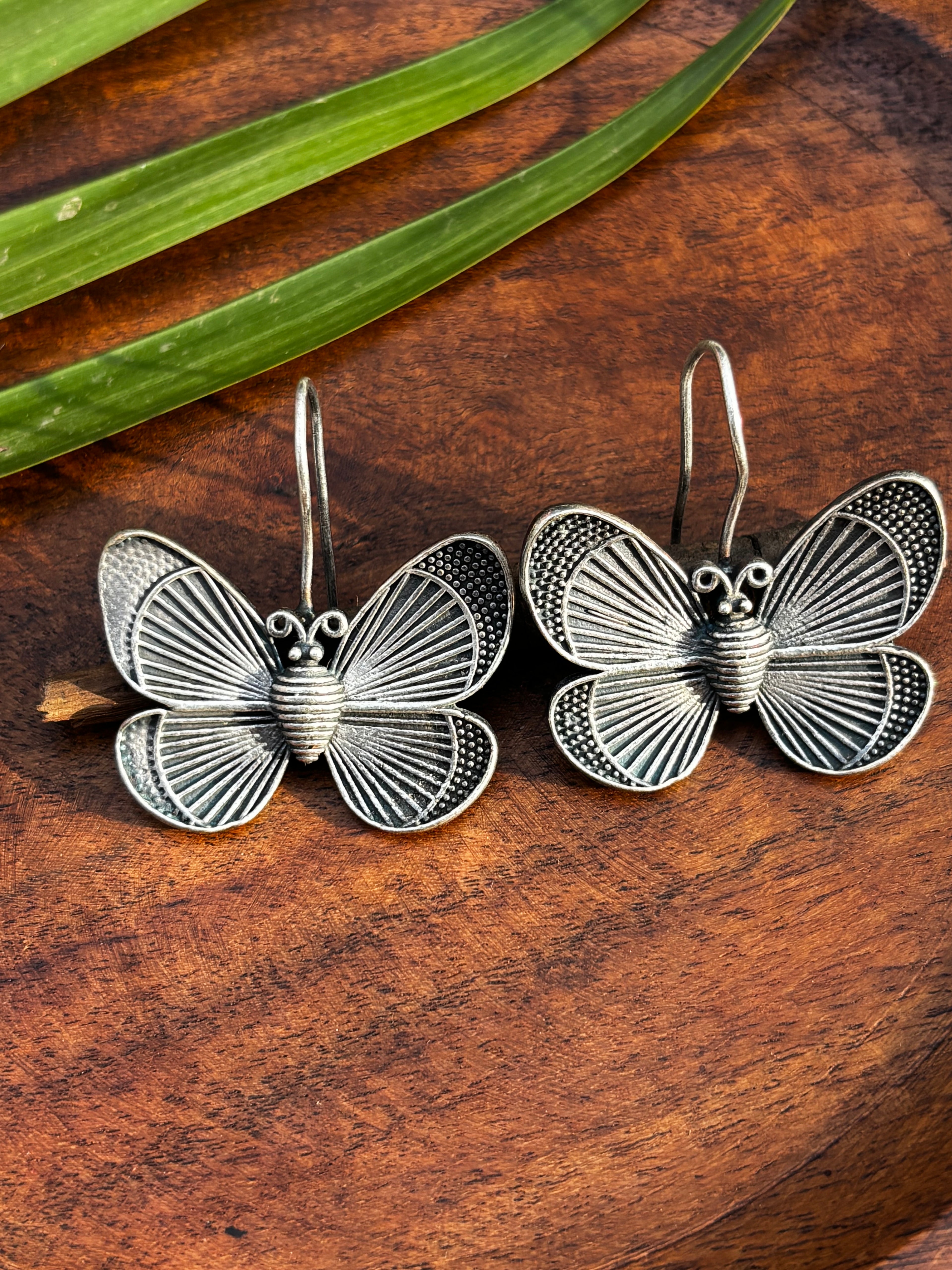 OXIDISED BUTTERFLY EARRING