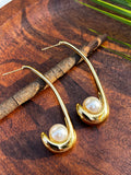ANTITARRNISH EARRING WITH PEARL DETAILING