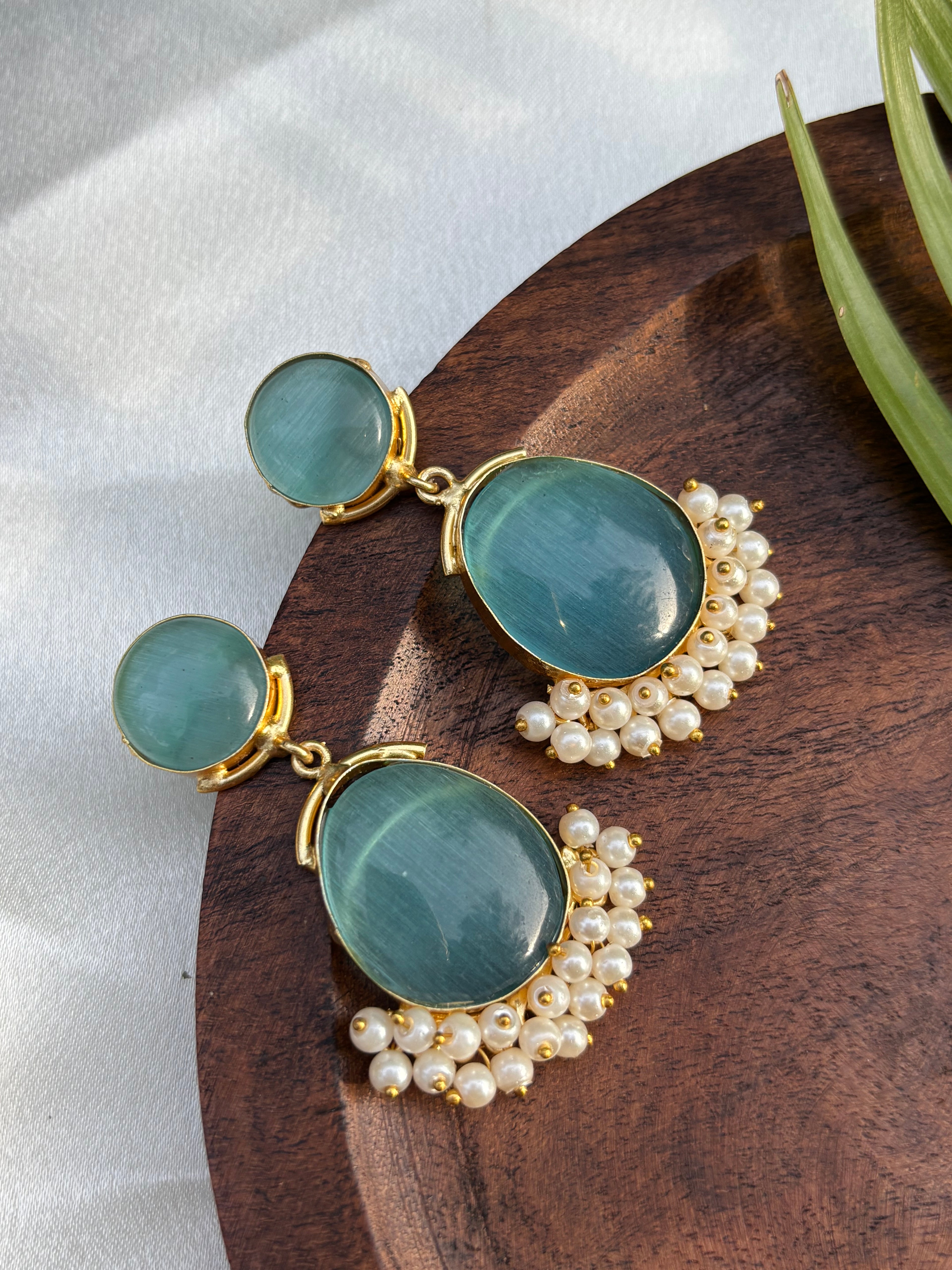COLOR POP TRADITIONAL TOUCH EARRING