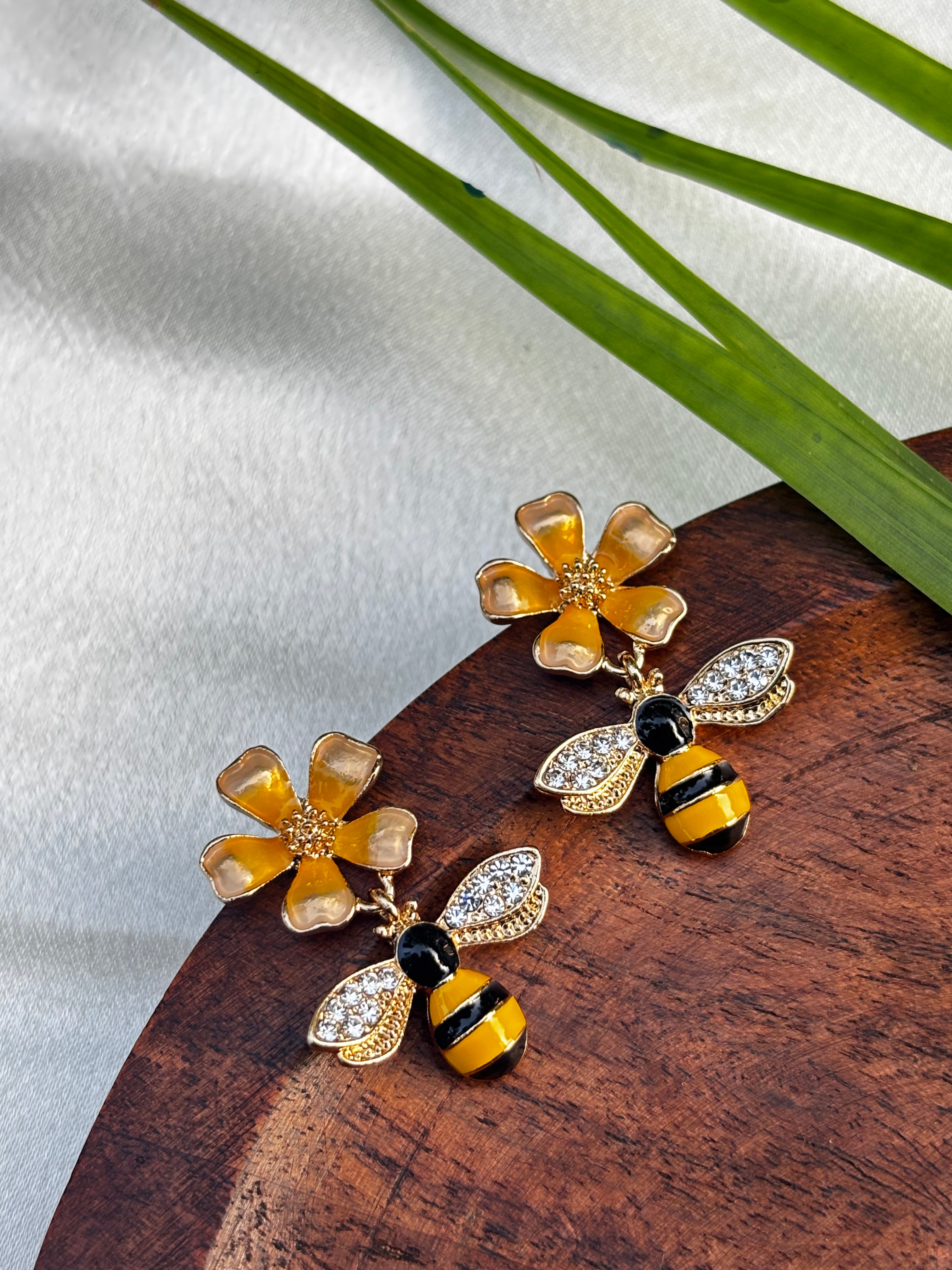HONEY BLOOM EARRNG