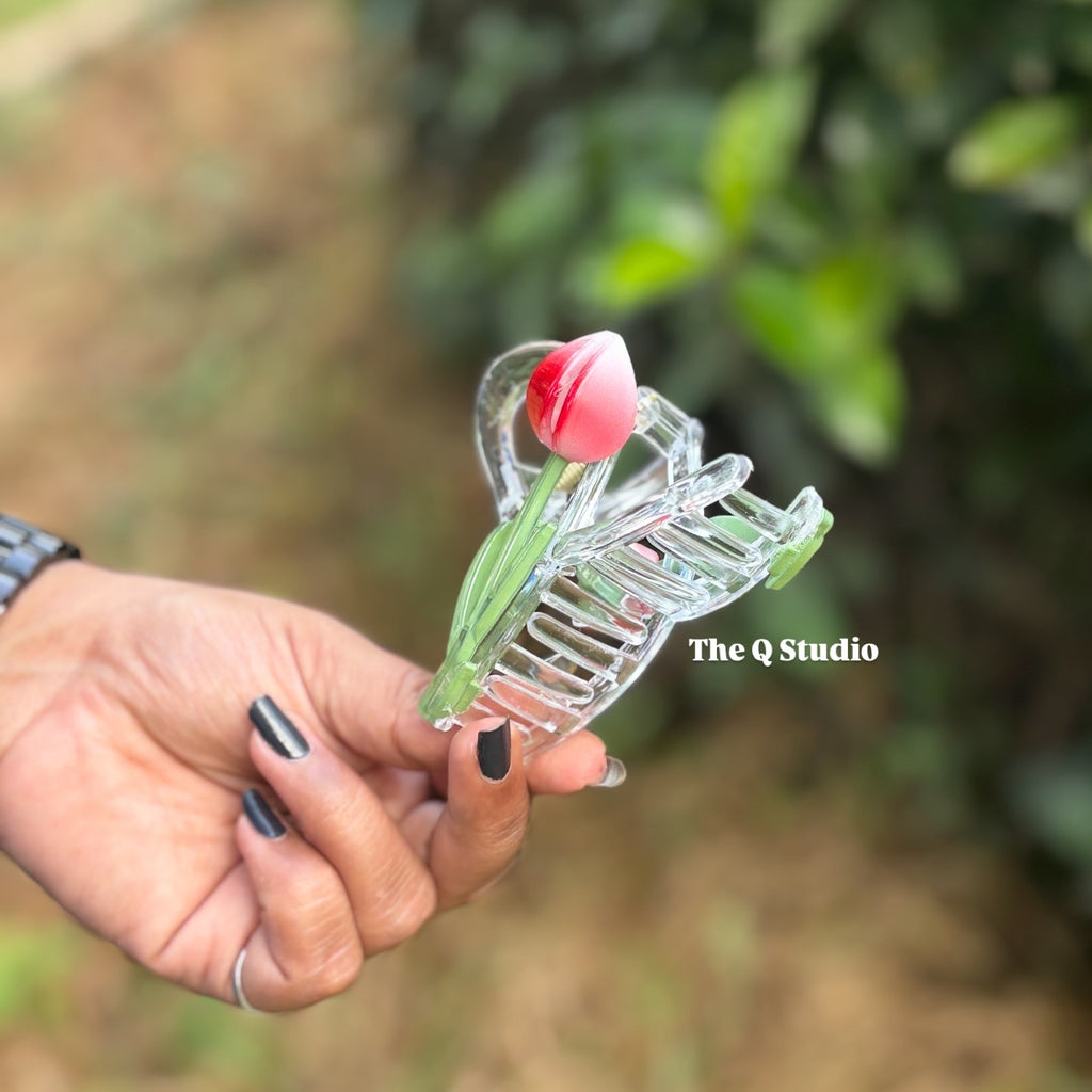 TULIP HAIR CLAW CLIP