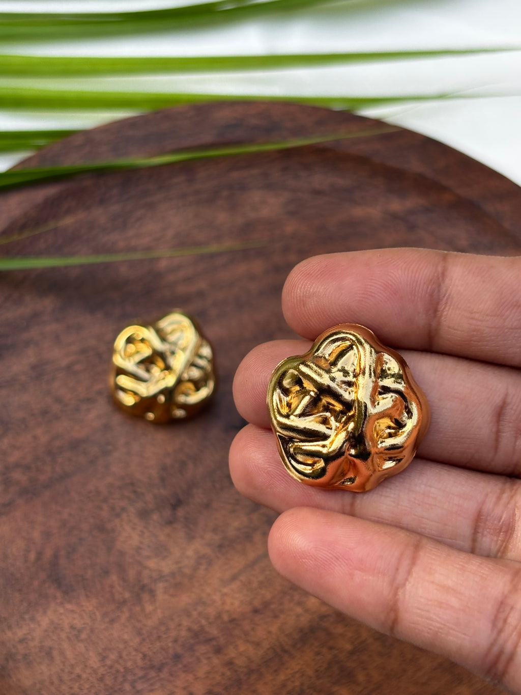 ANTITARNISH STUD EARRING