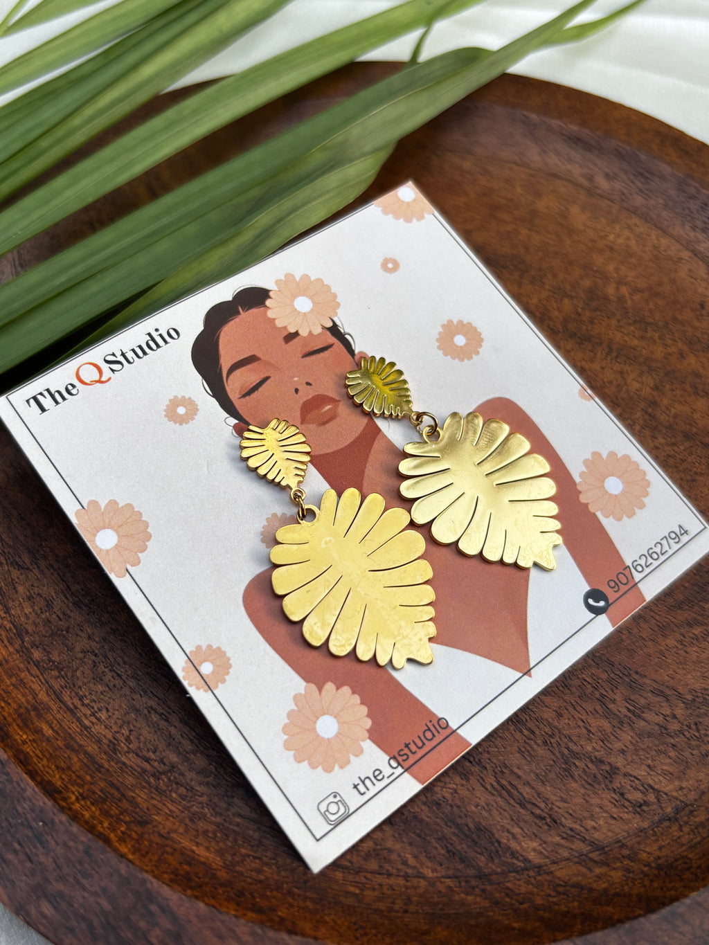 ANTITARNISH LEAF EARRING