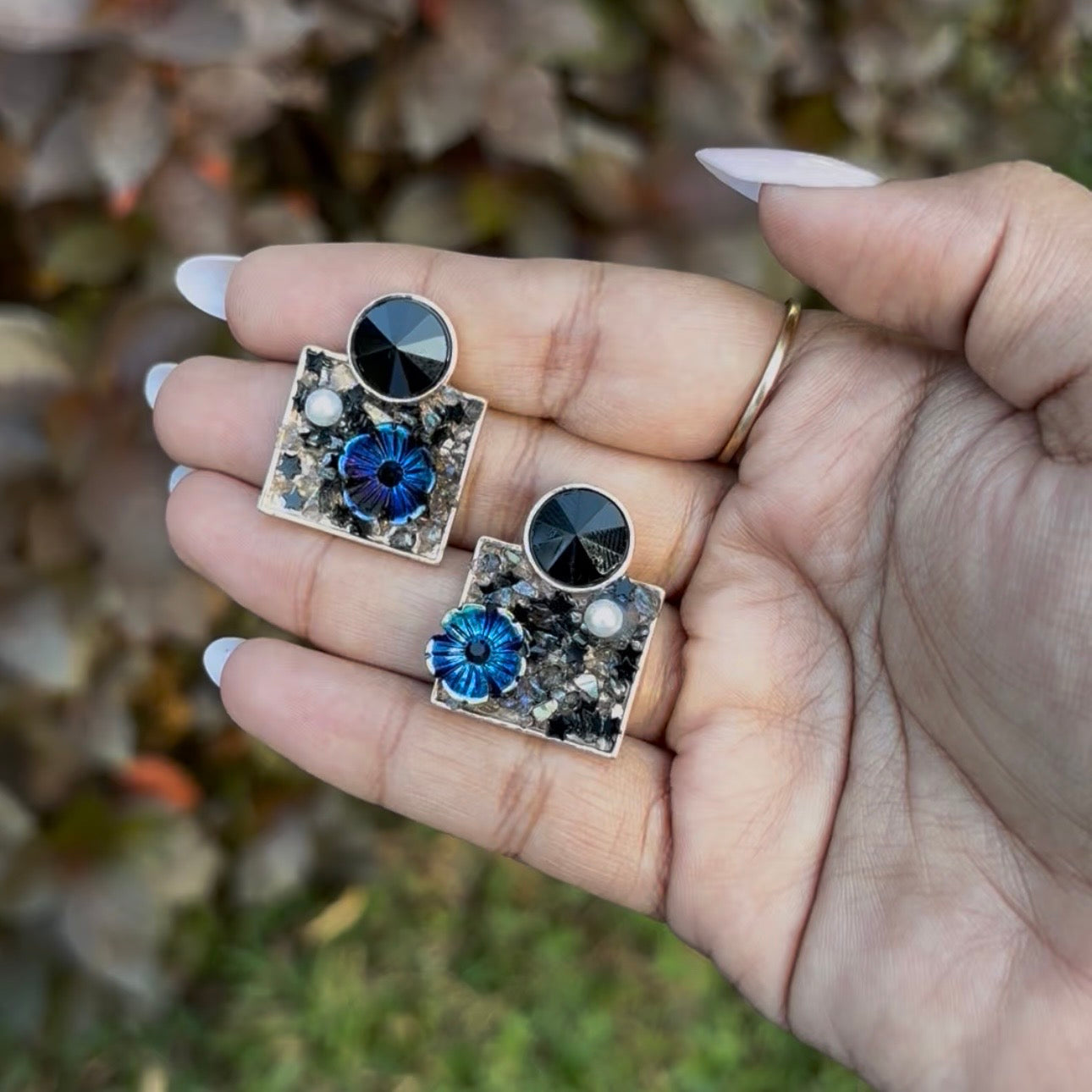 KOREAN EARRING (SQUARE SHAPED)
