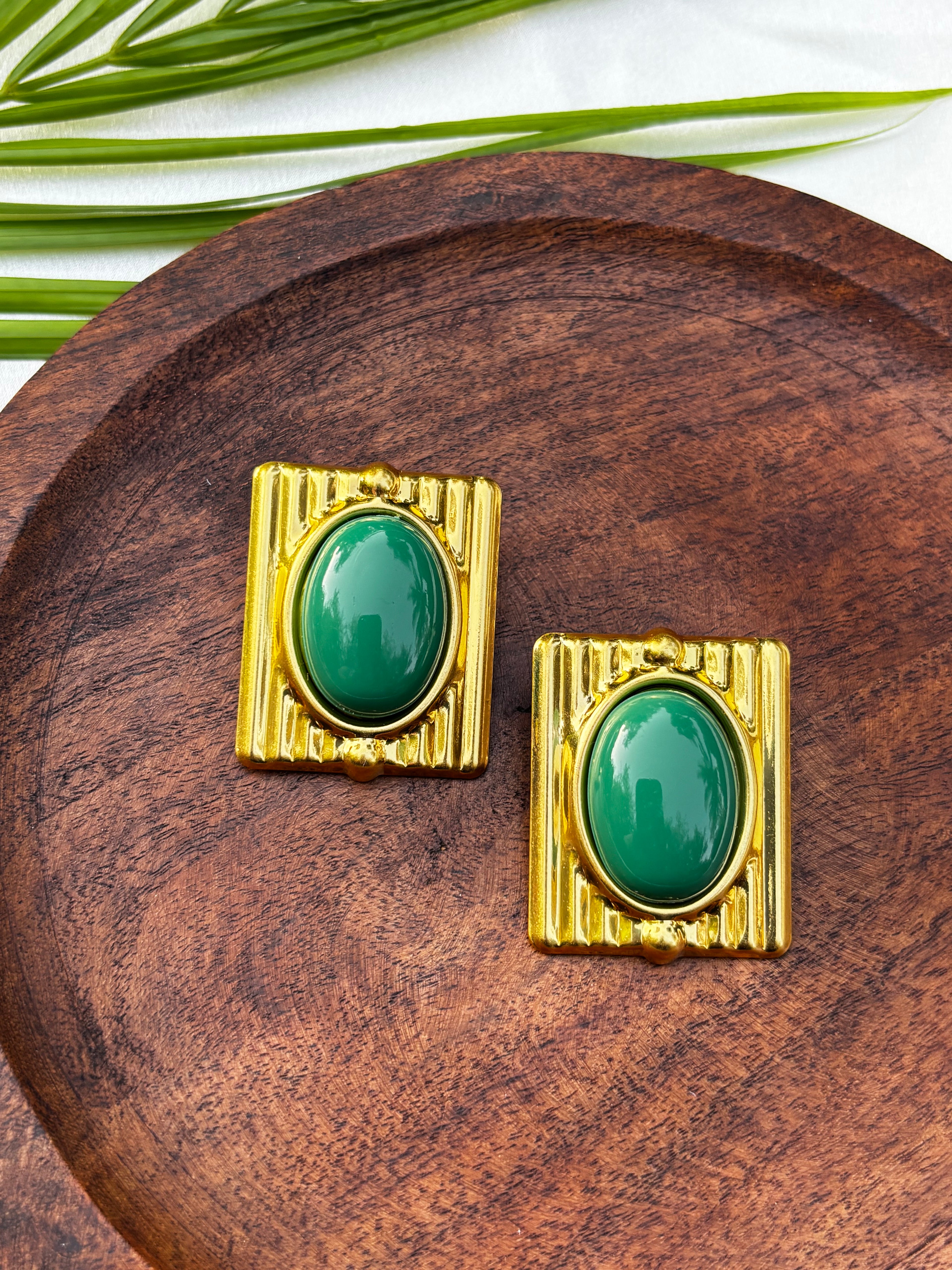 REGAL FRAME LUXE EARRING