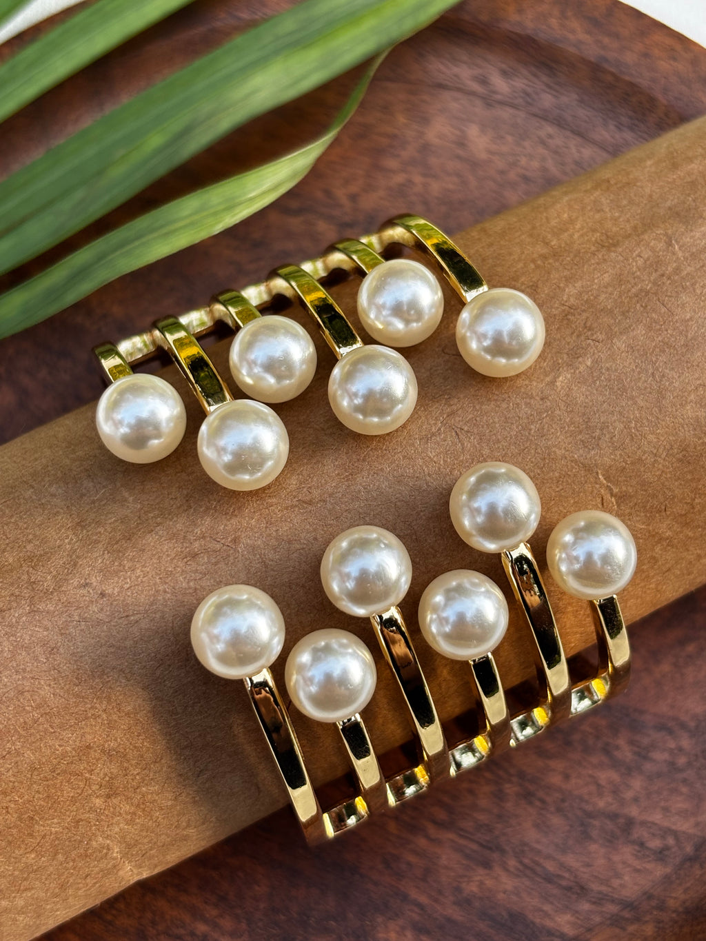 SIX PEARL OPENABLE KADA