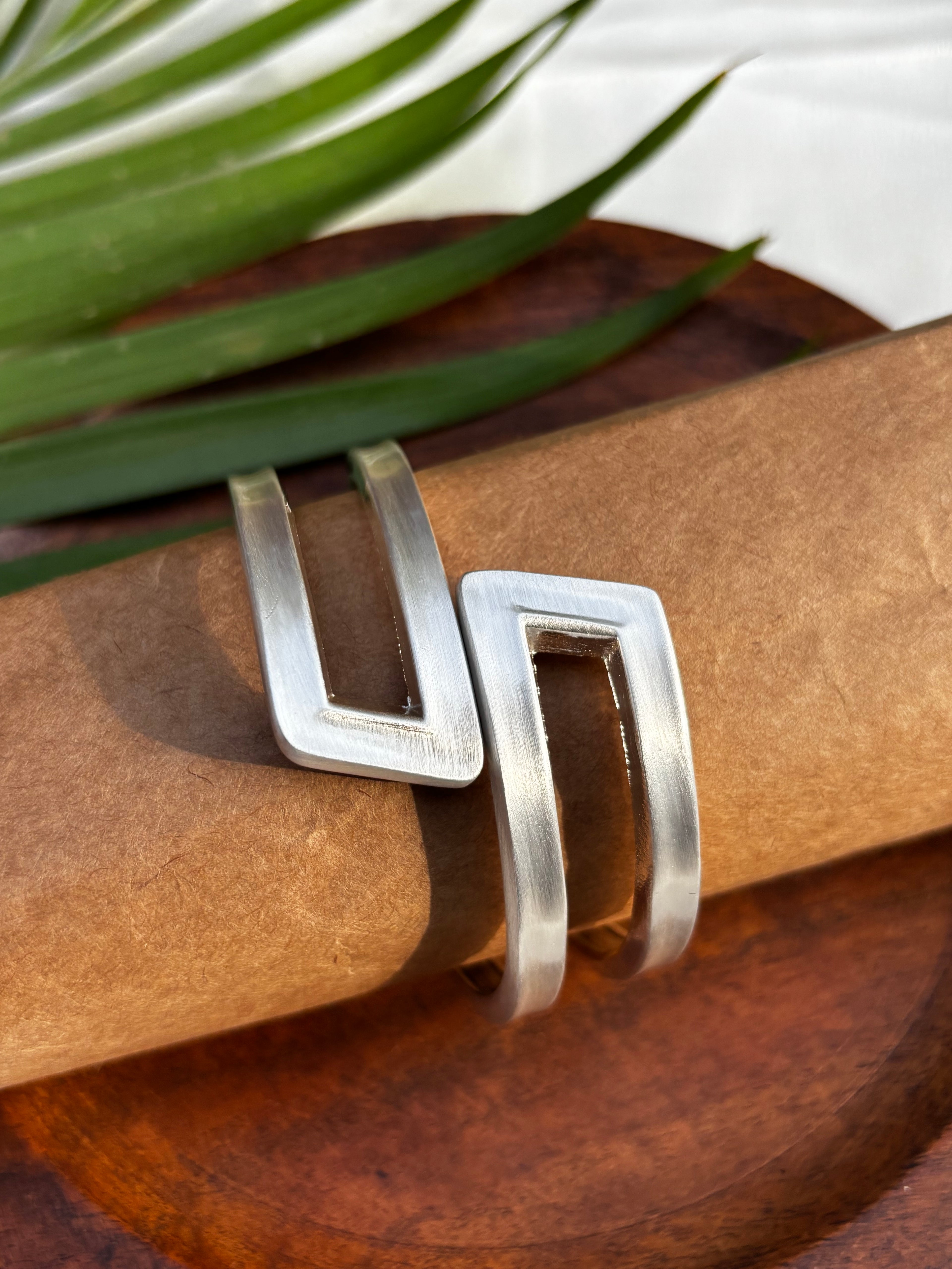 MORDERN MATT SILVER KADA