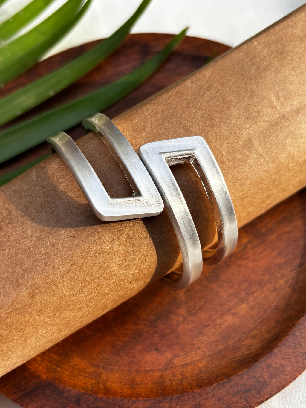 MORDERN MATT SILVER KADA