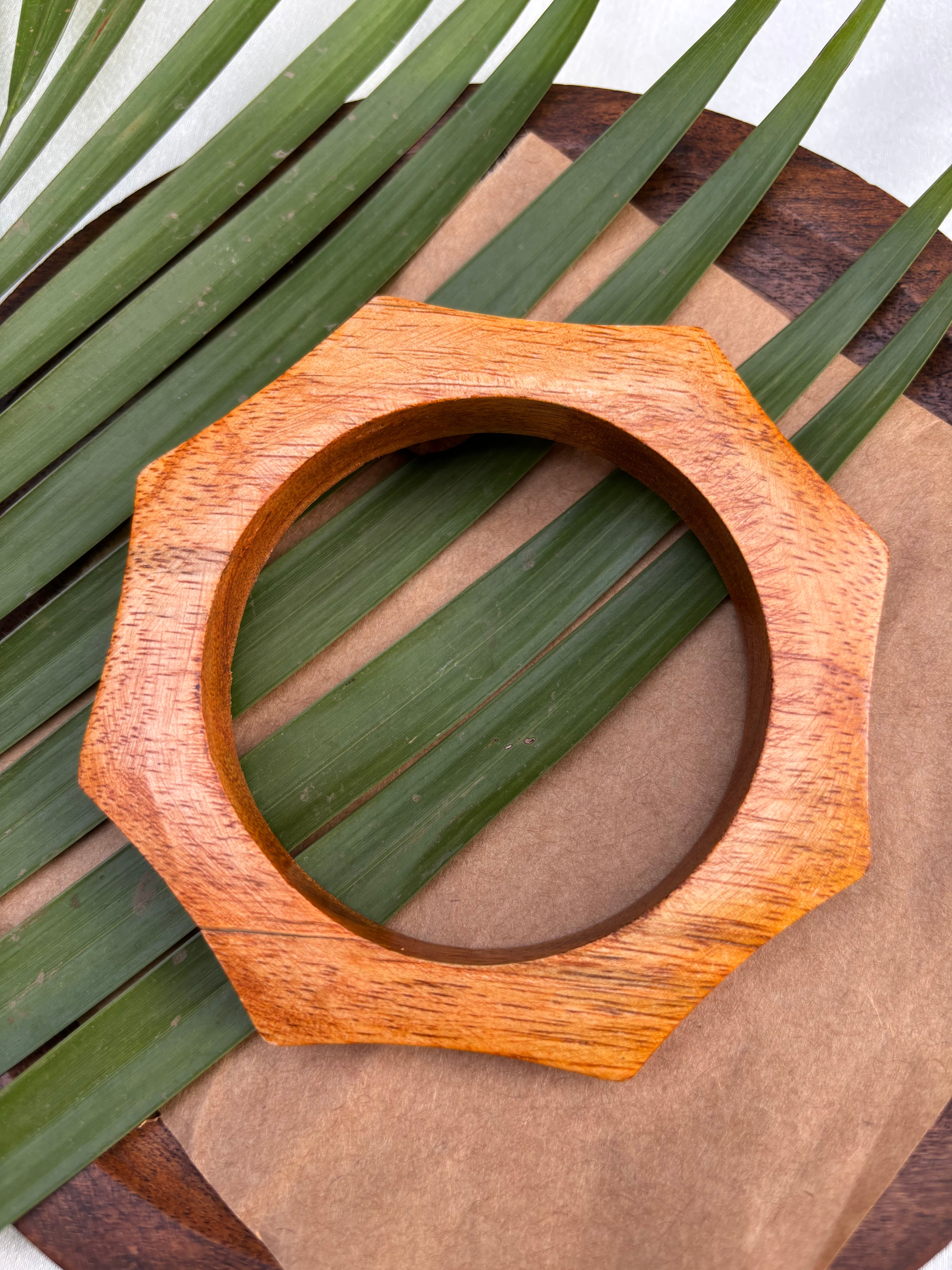 WOODEN HAND STACK (Set of 3)