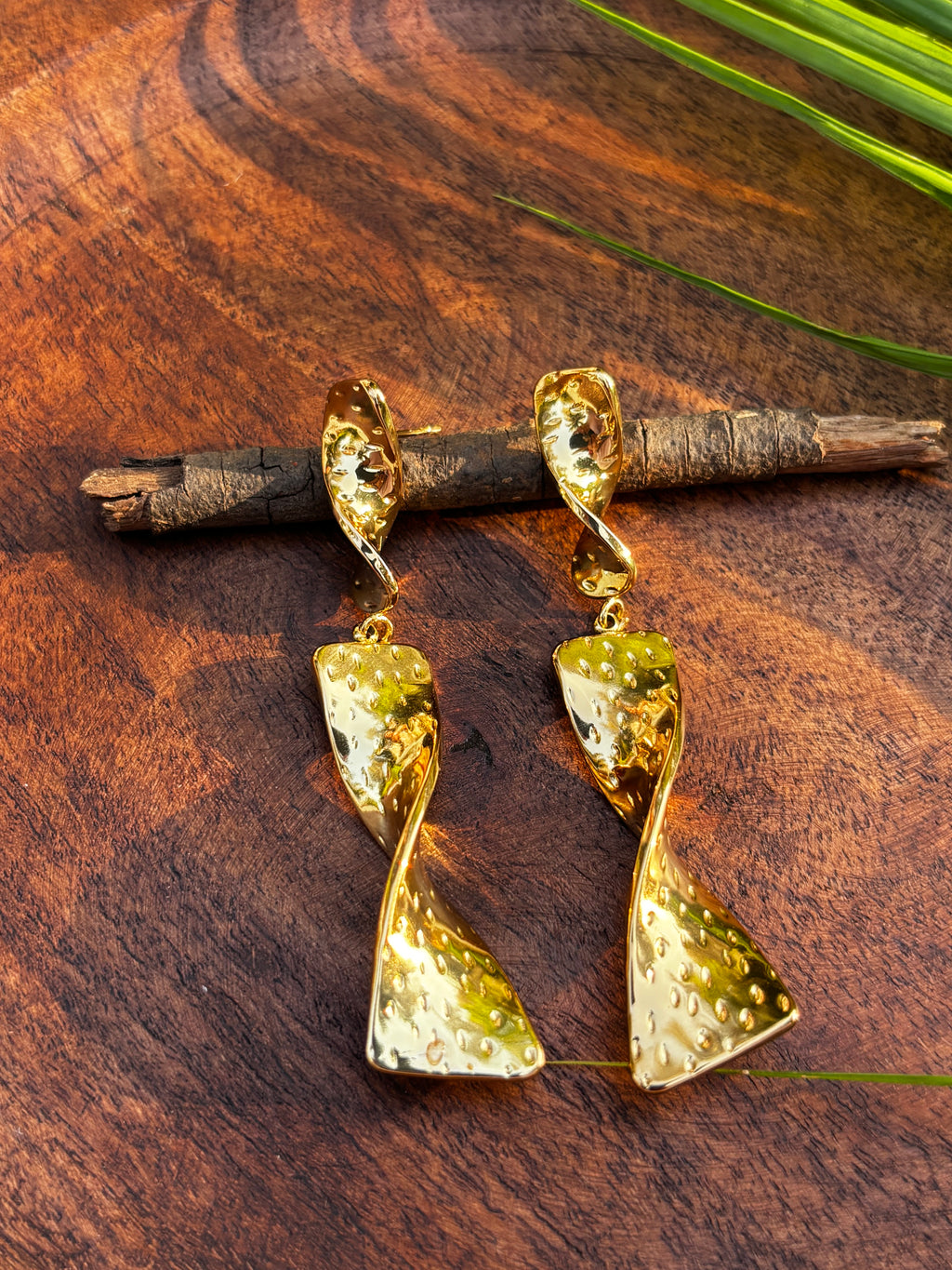 ANTITARNISH RIBBON EARRING