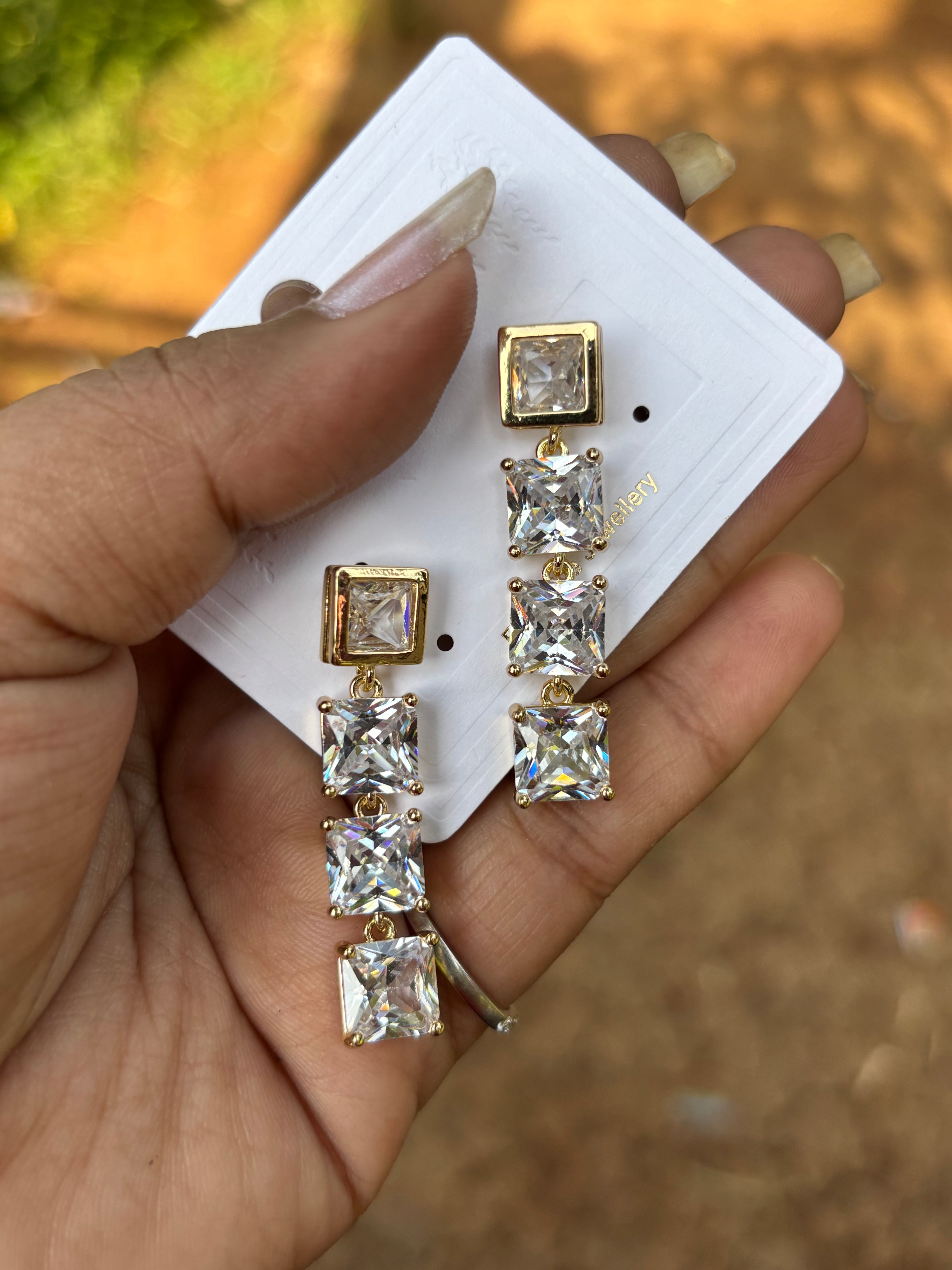 CRYSTAL CASCADE EARRING