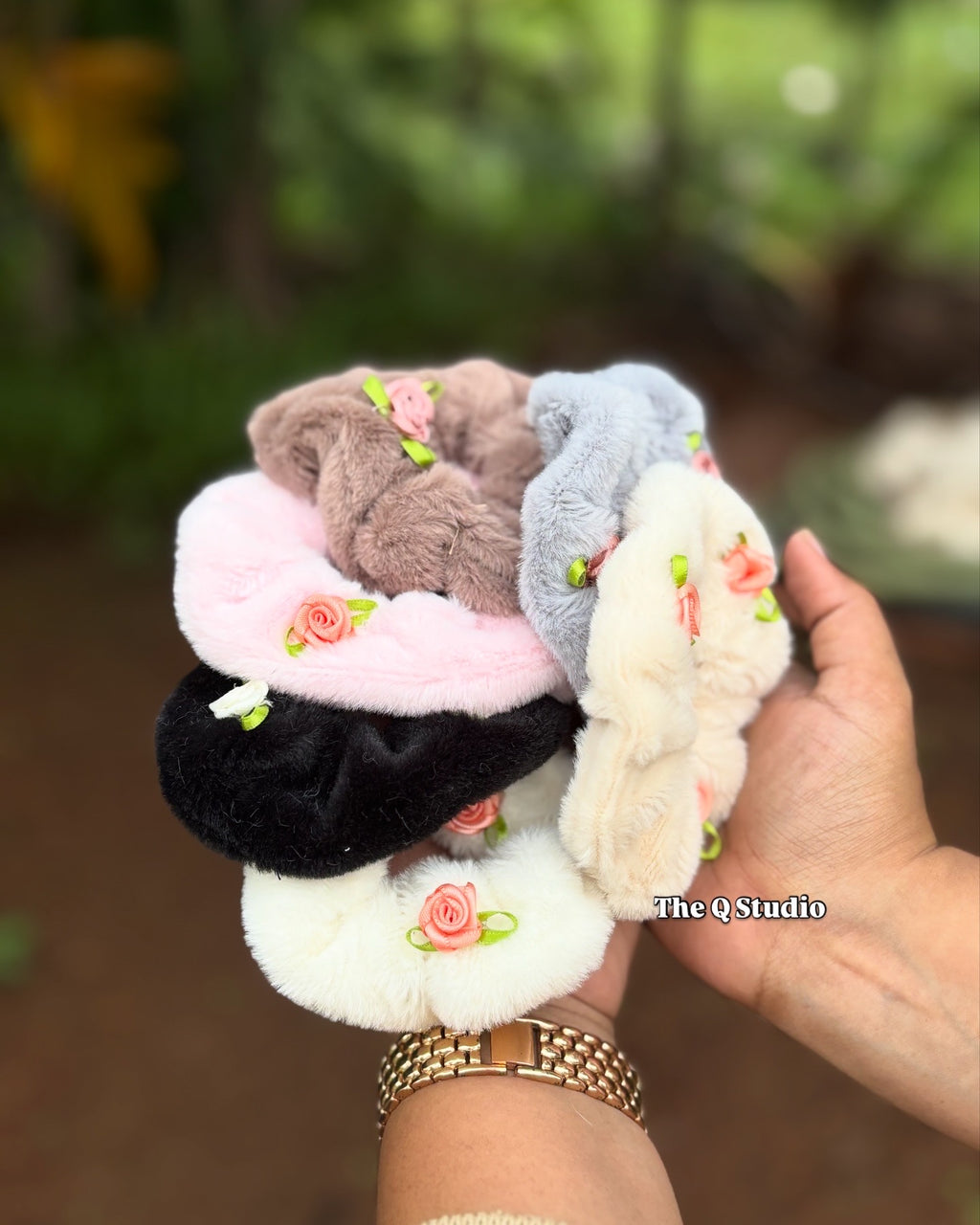 CLOUD PUFF SCRUNCHIE