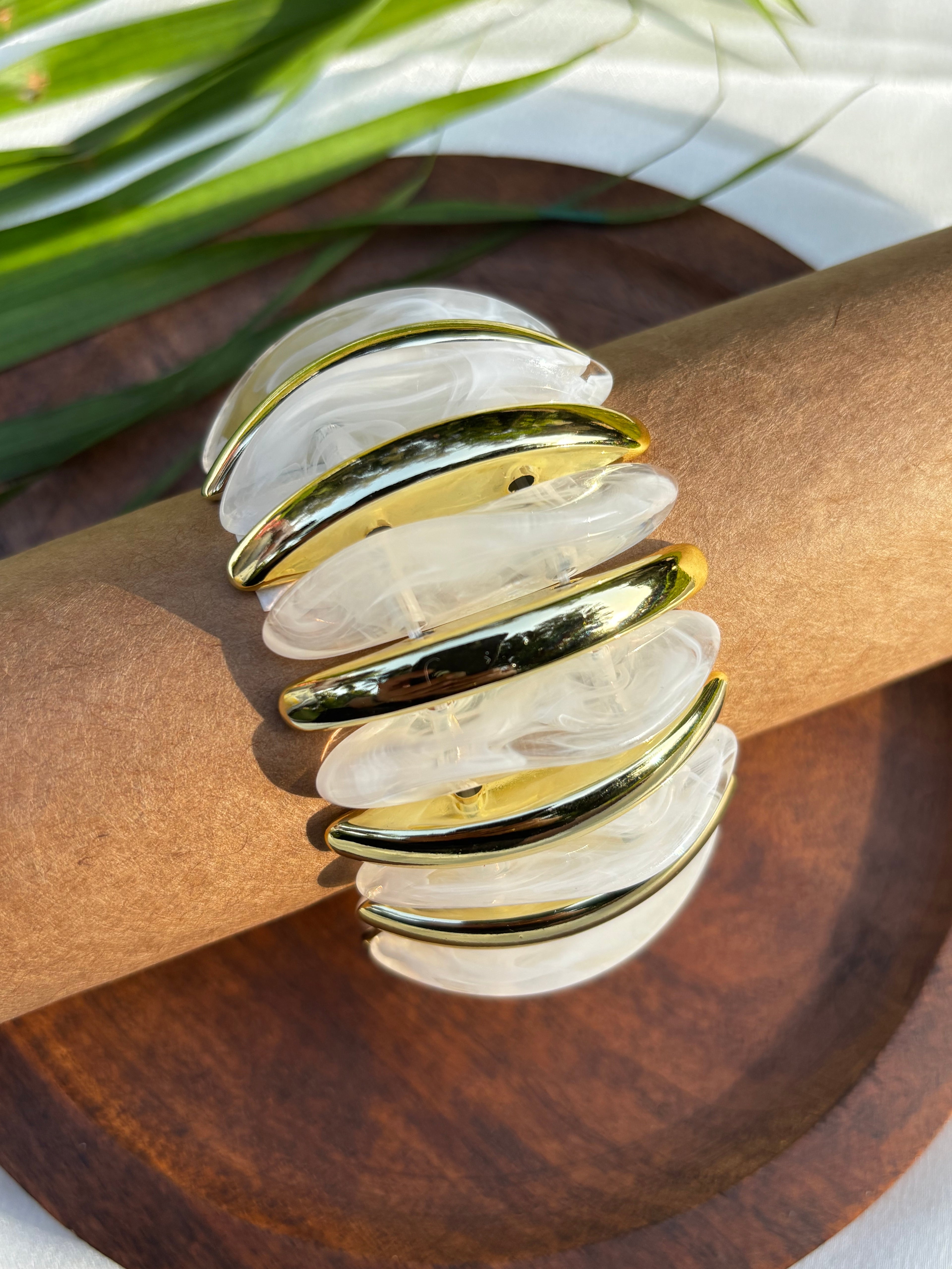 RESIN STRECHABLE BRACELET