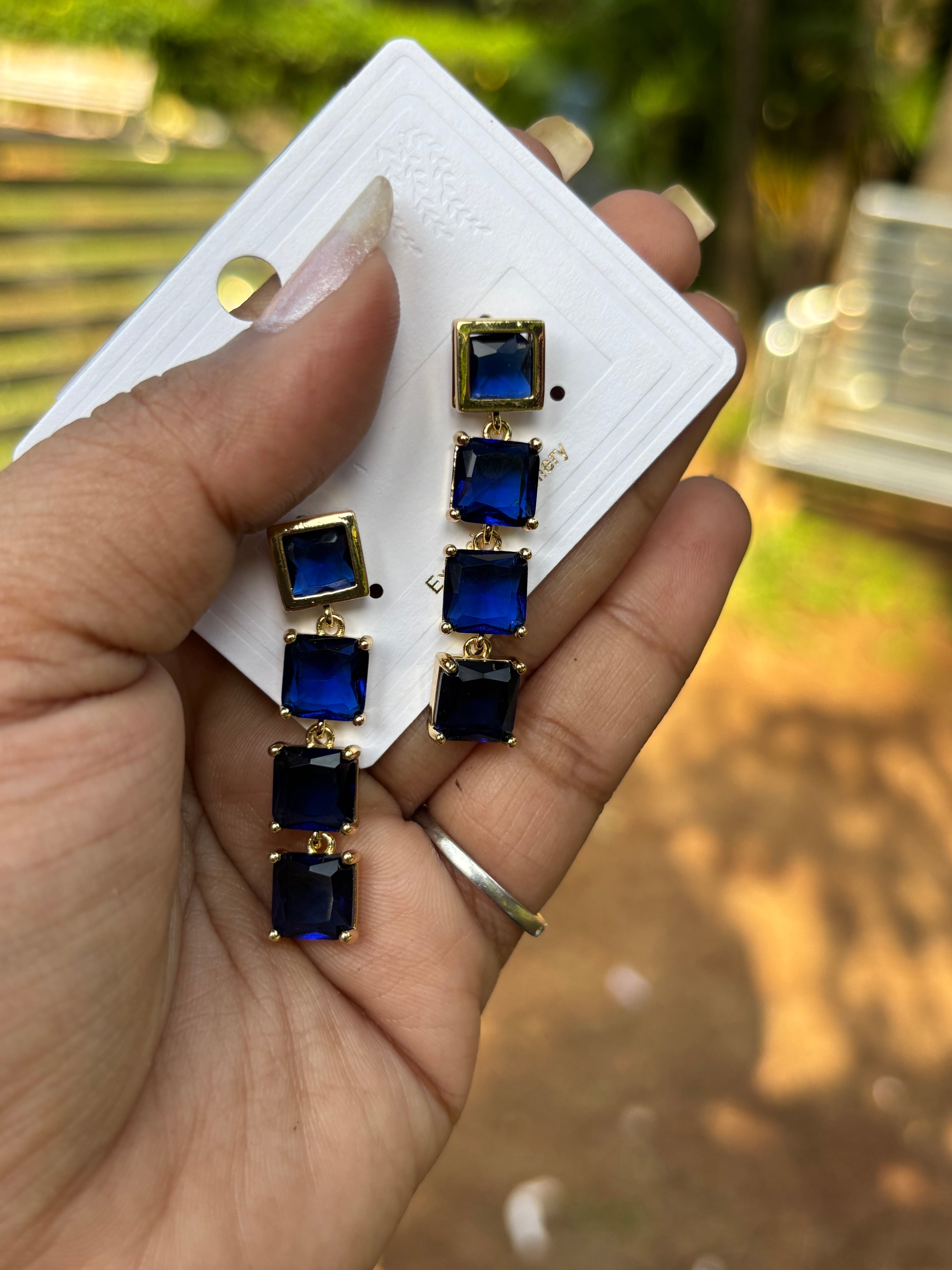 CRYSTAL CASCADE EARRING