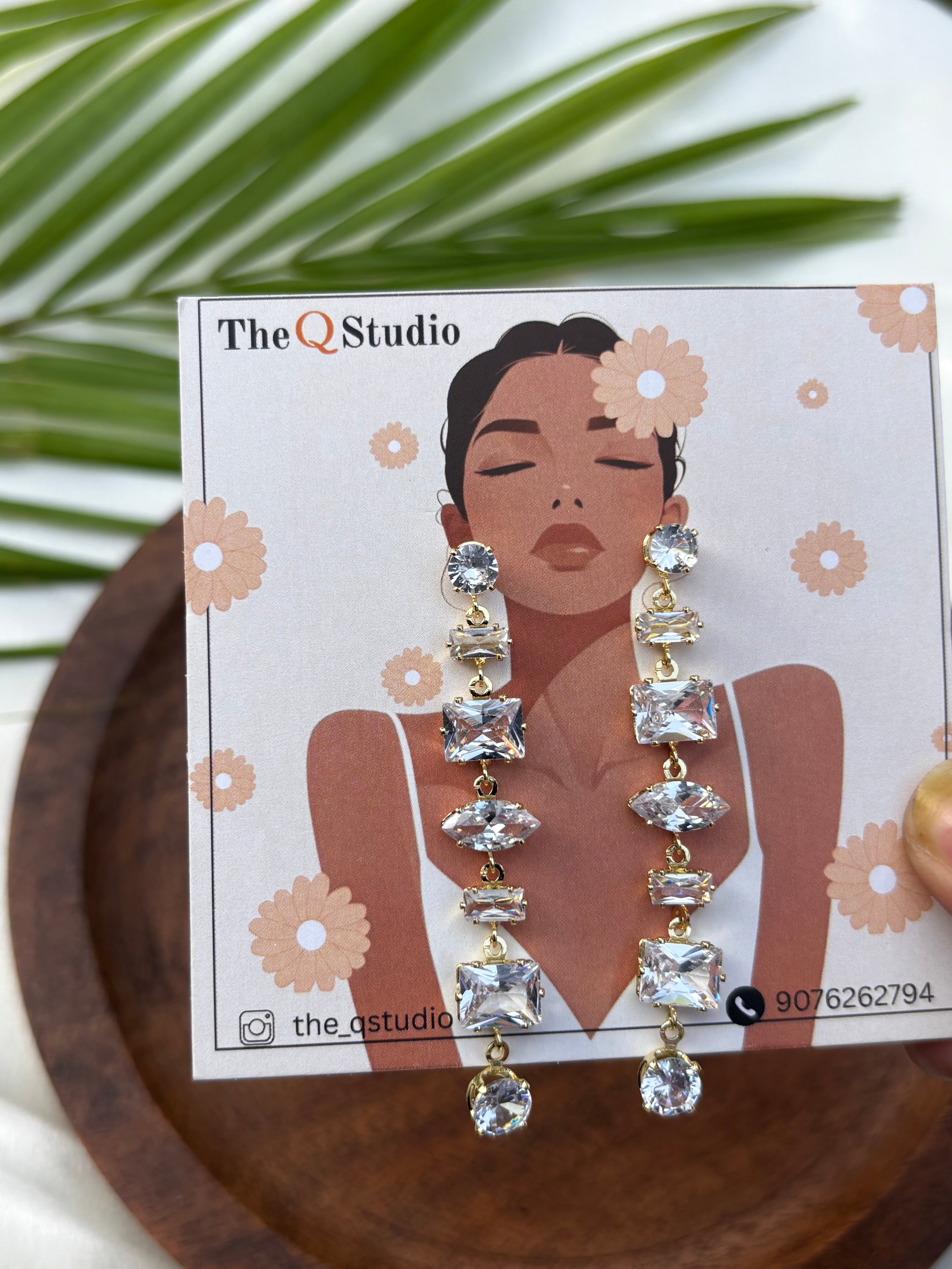 WHITE DIAMOND LONG EARRING