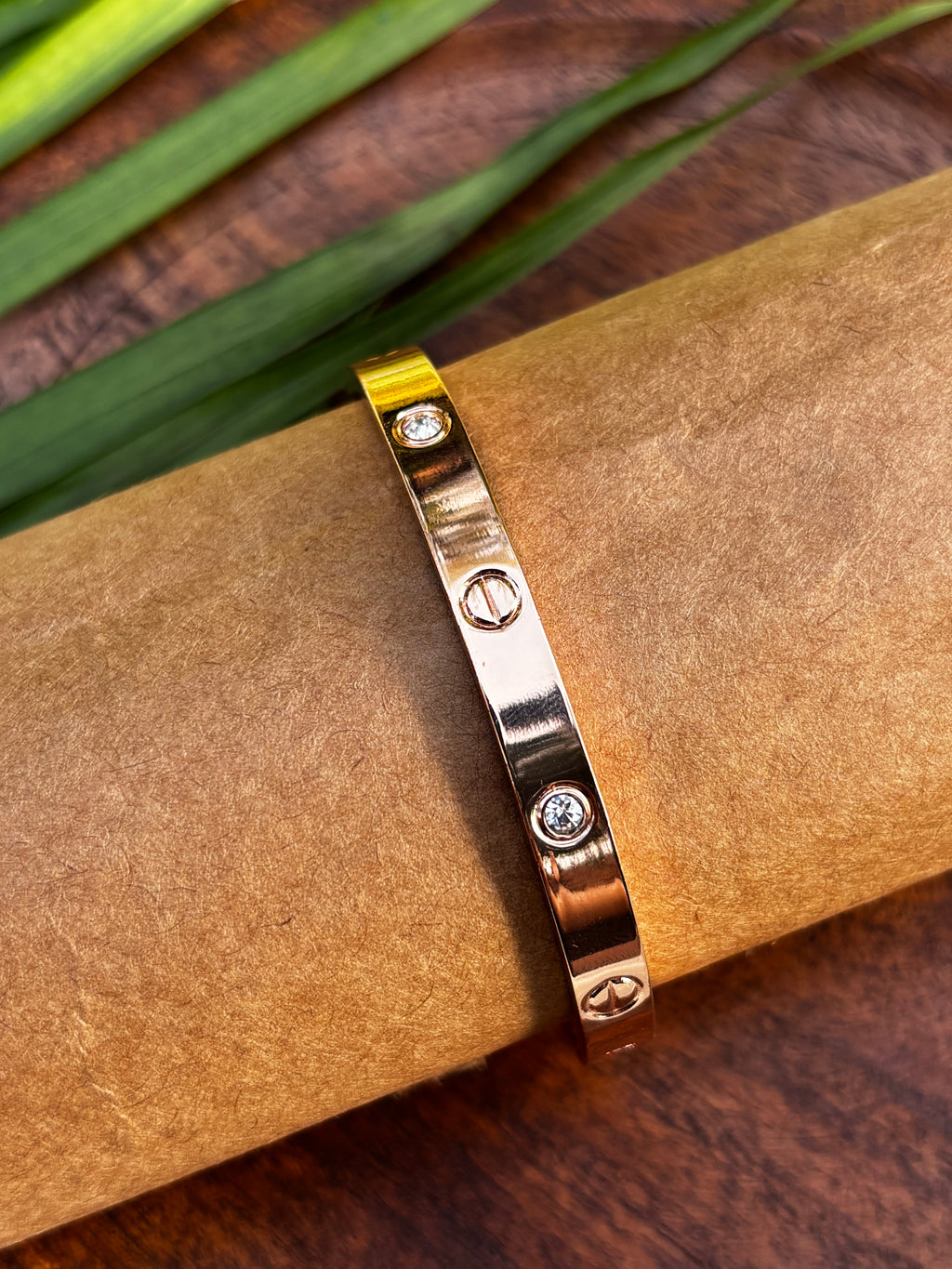 ANTITARNISH KADA WITH AD DETAILING