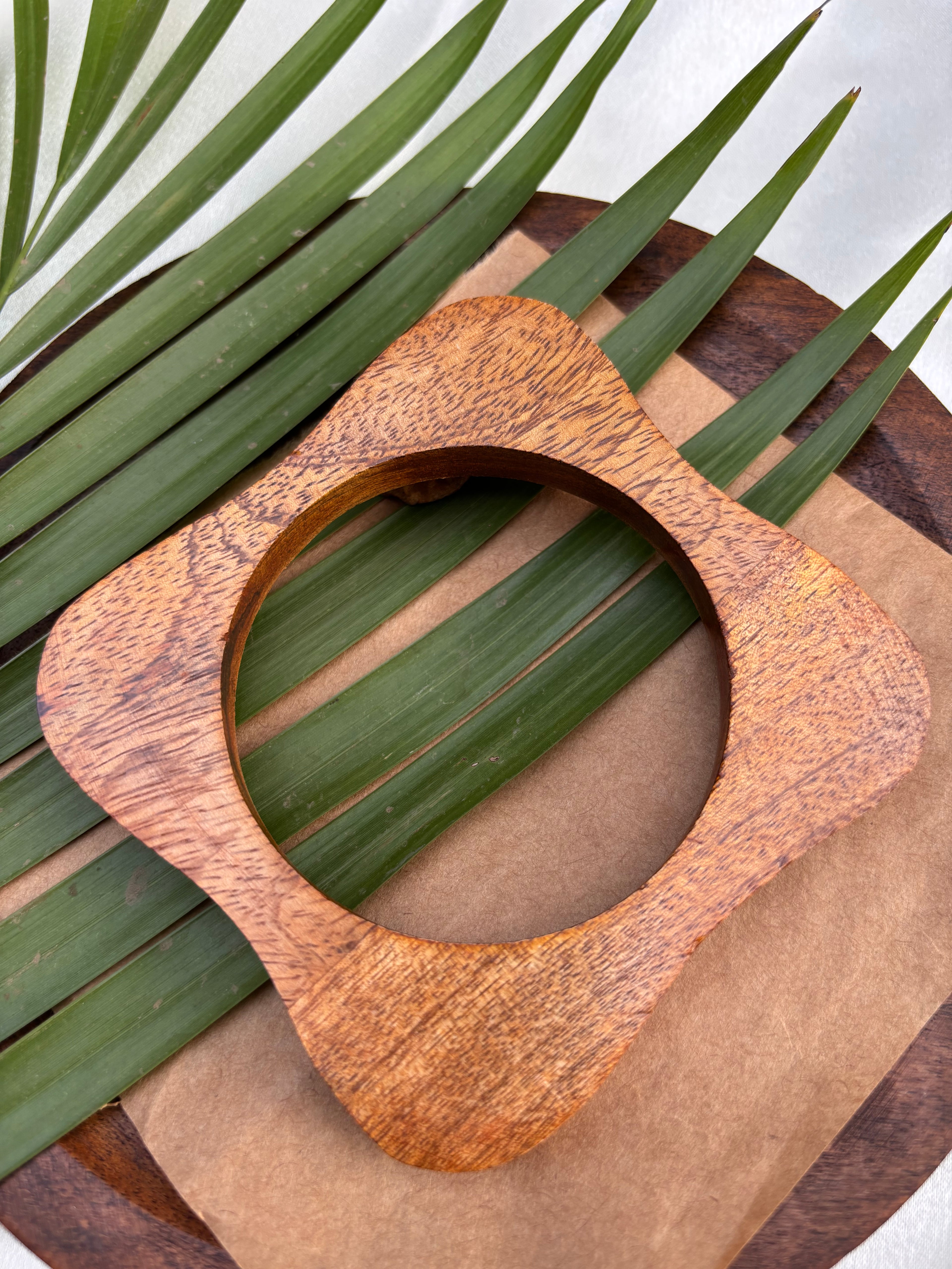 WOODEN HAND STACK (Set of 3)