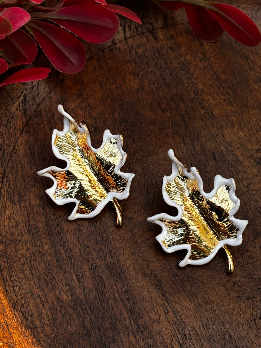 GOLDEN SHOWER EARRING