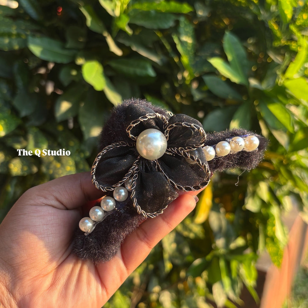 VELVET PEARL FLOWER HAIR CLAW CLIP