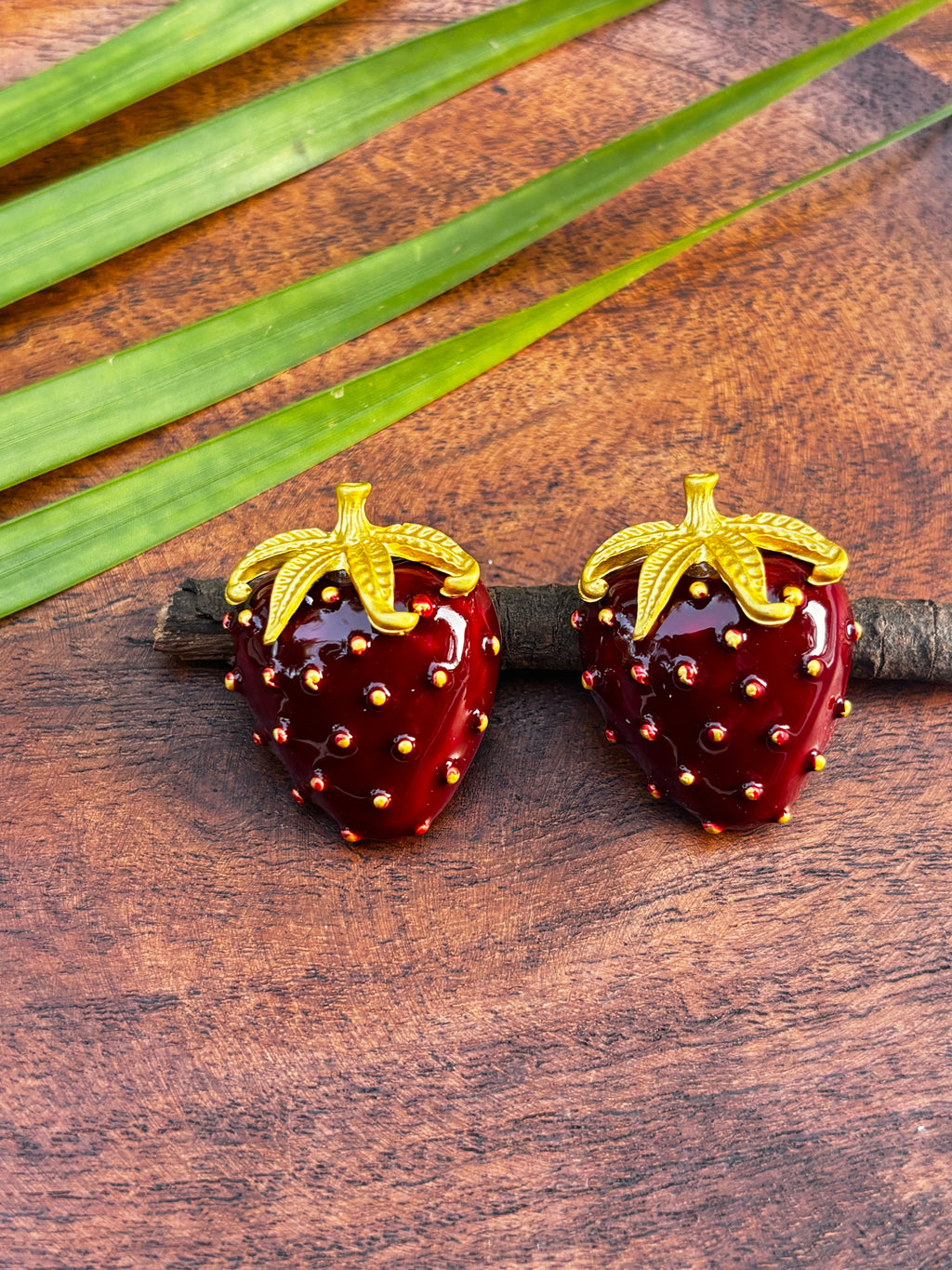 BERRY POP EARRING
