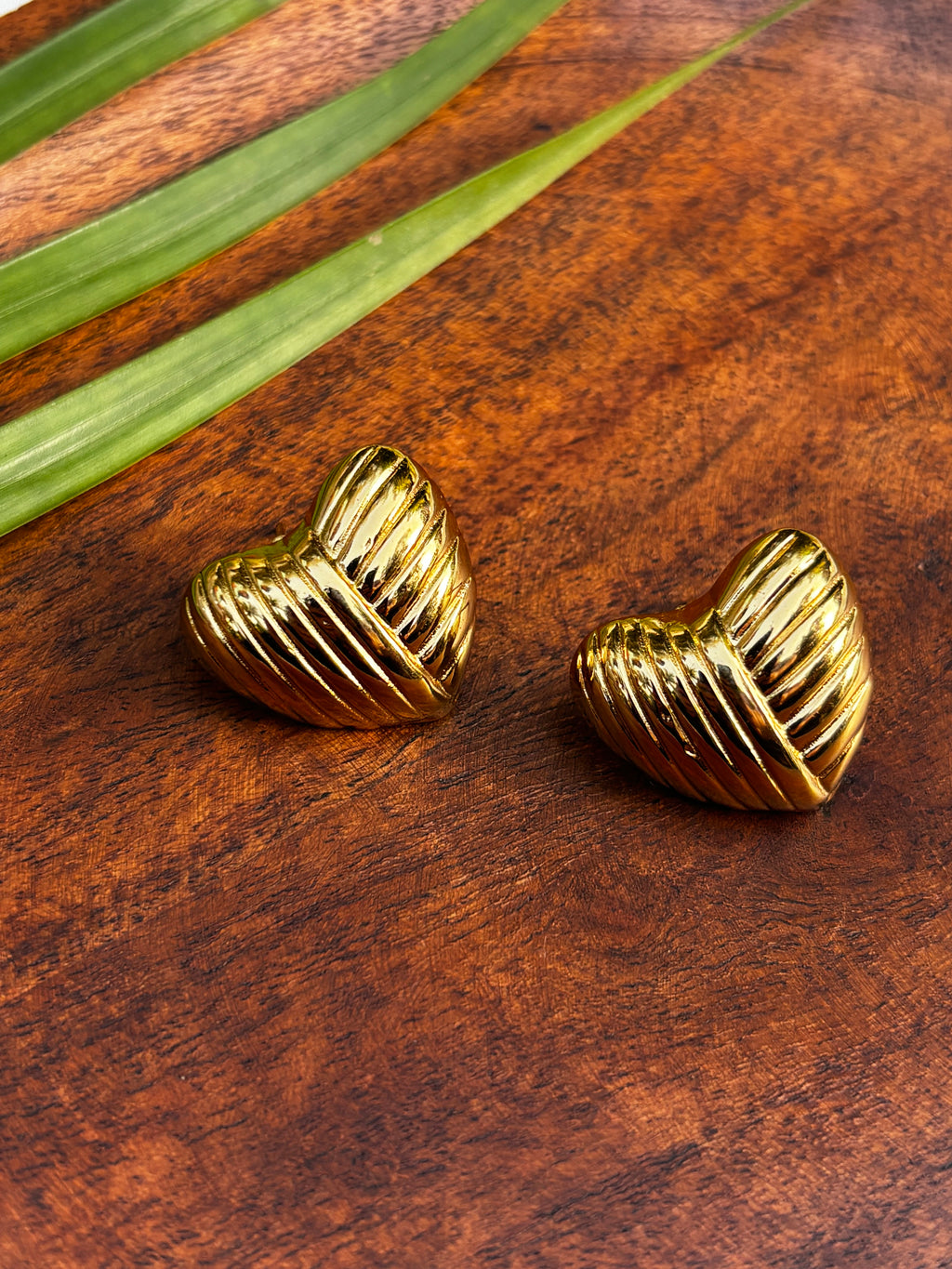 ANTITARNISH HEART EARRING