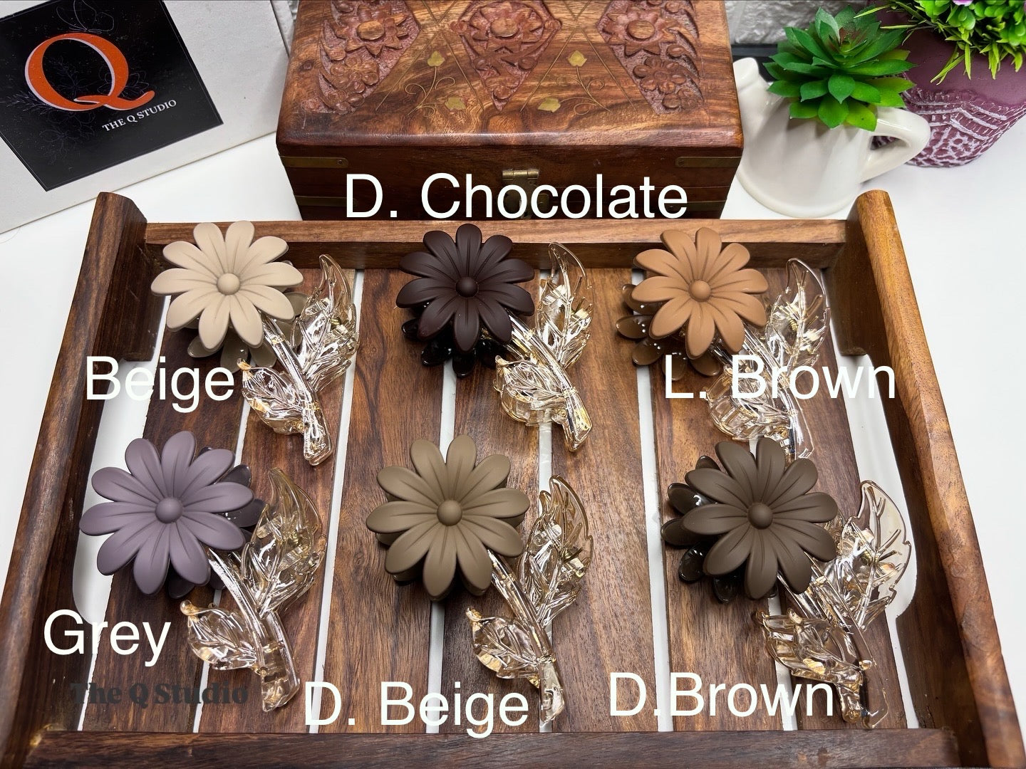 DAISY COMPLETE FLOWER HAIR CLAW CLIP