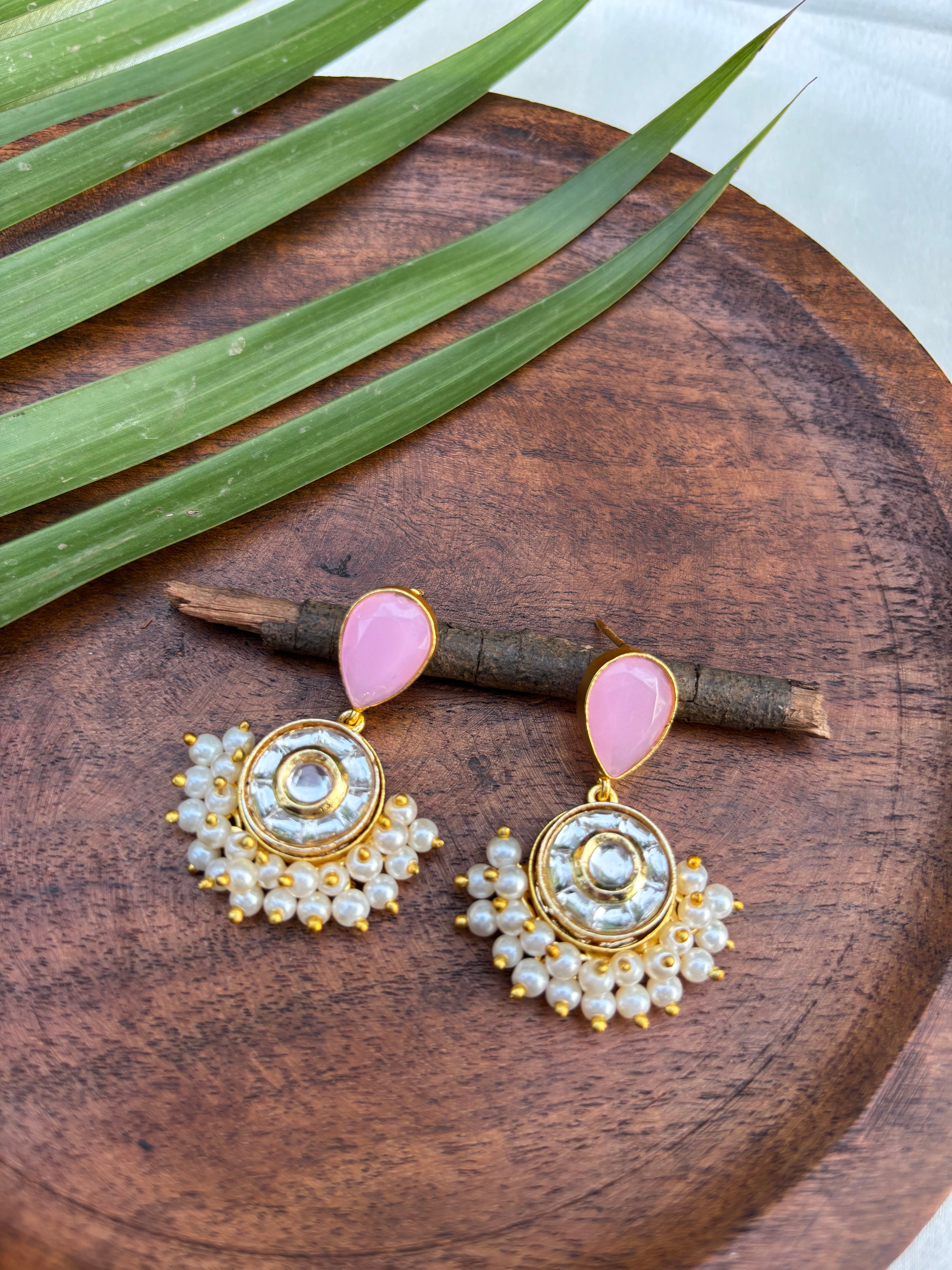 KUNDAN STONE WITH PEAL DETAILING EARRINGS