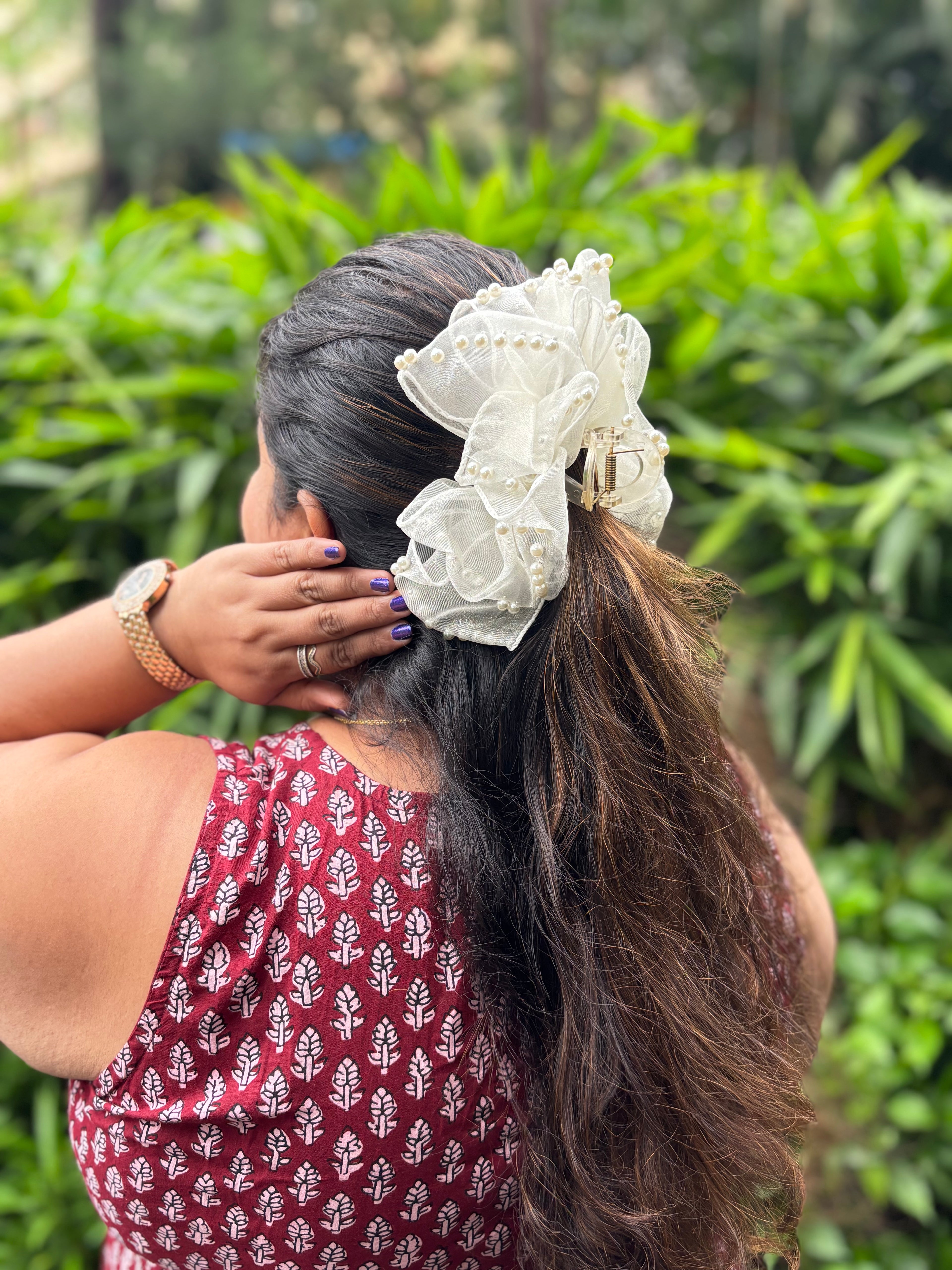 PEARL BLOOM ORGANZA HAIR CLIP