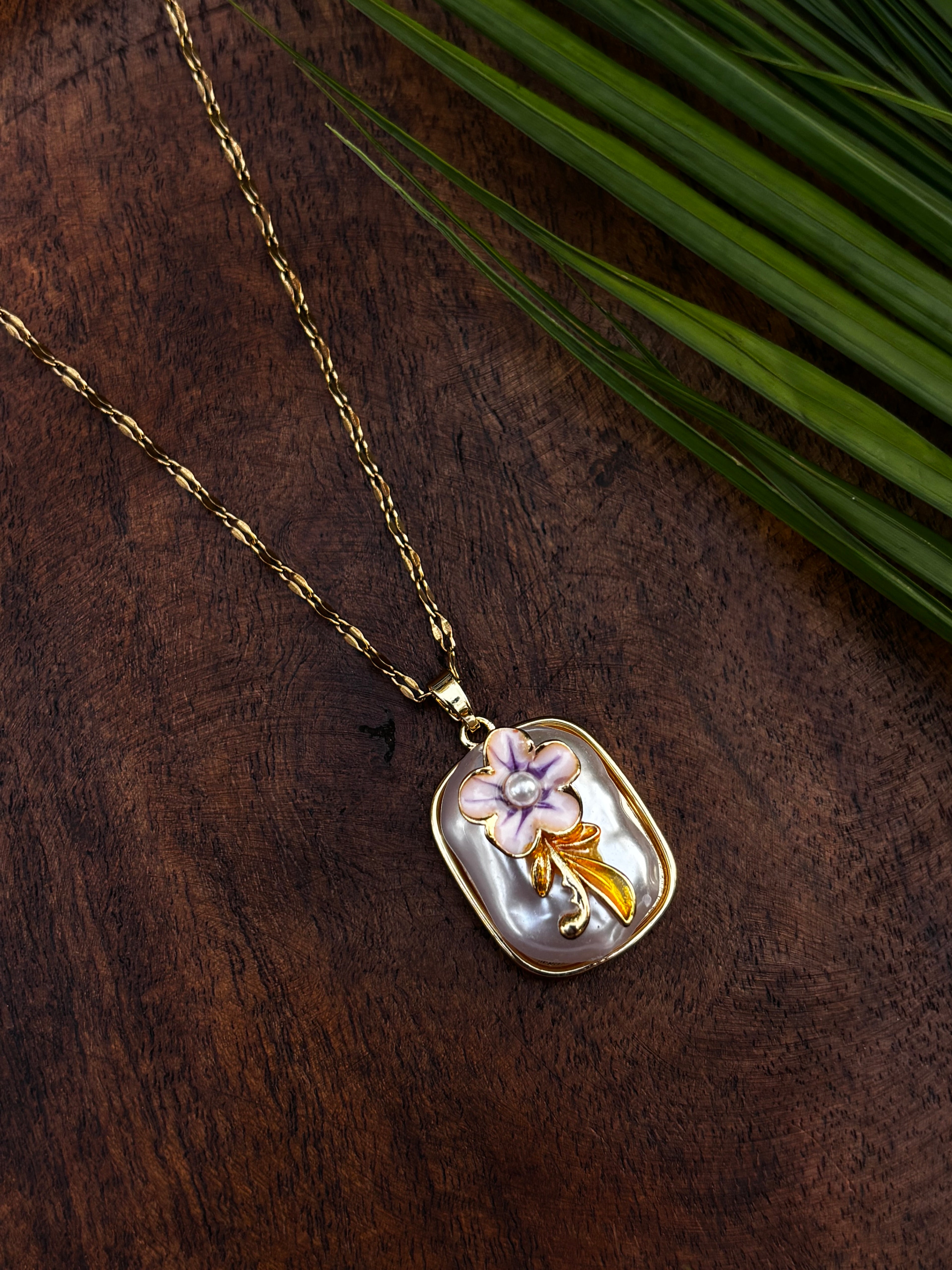 ANTITARNISH FLOWER PENDANT CHAIN NECKLACE
