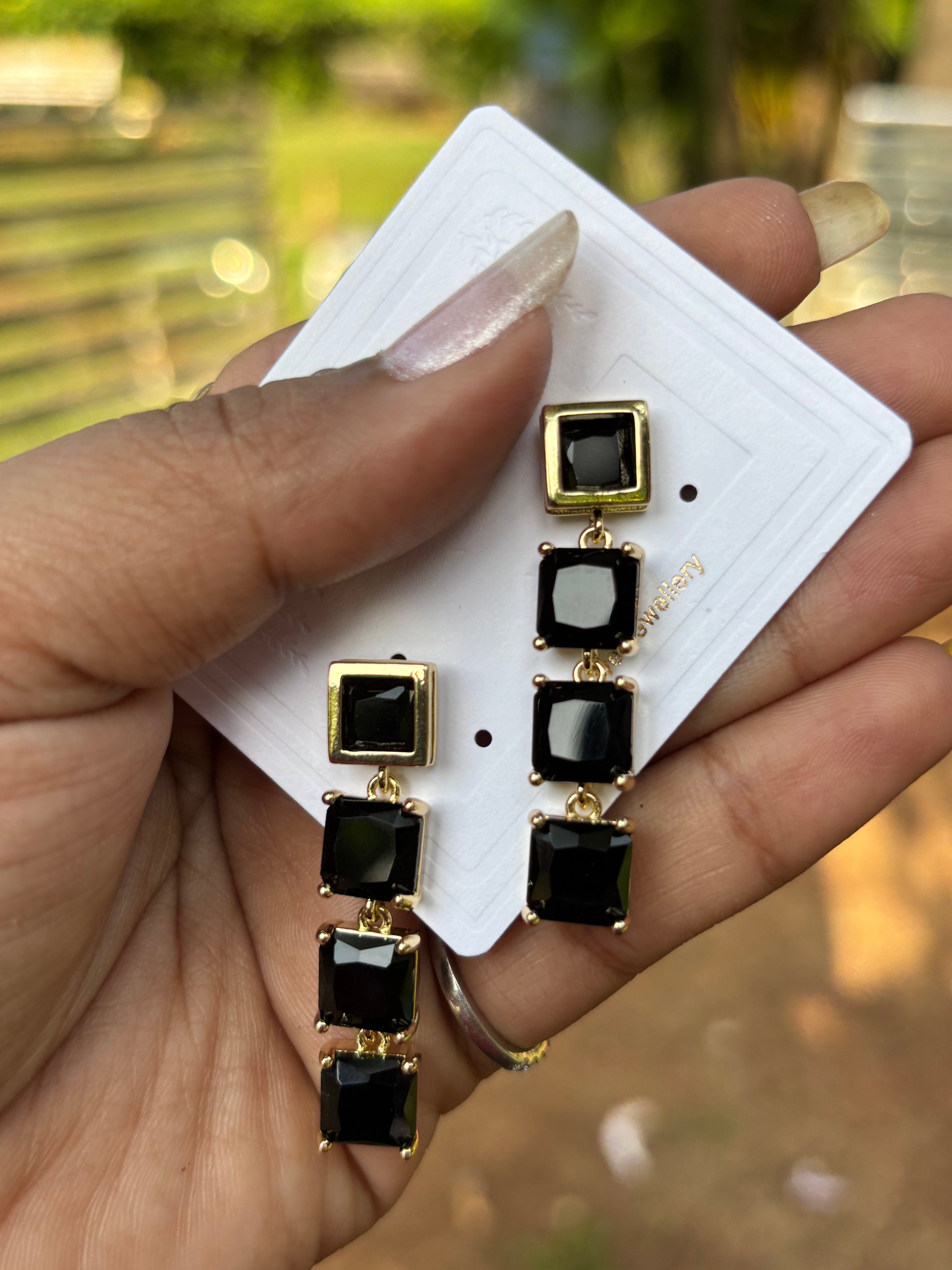 CRYSTAL CASCADE EARRING