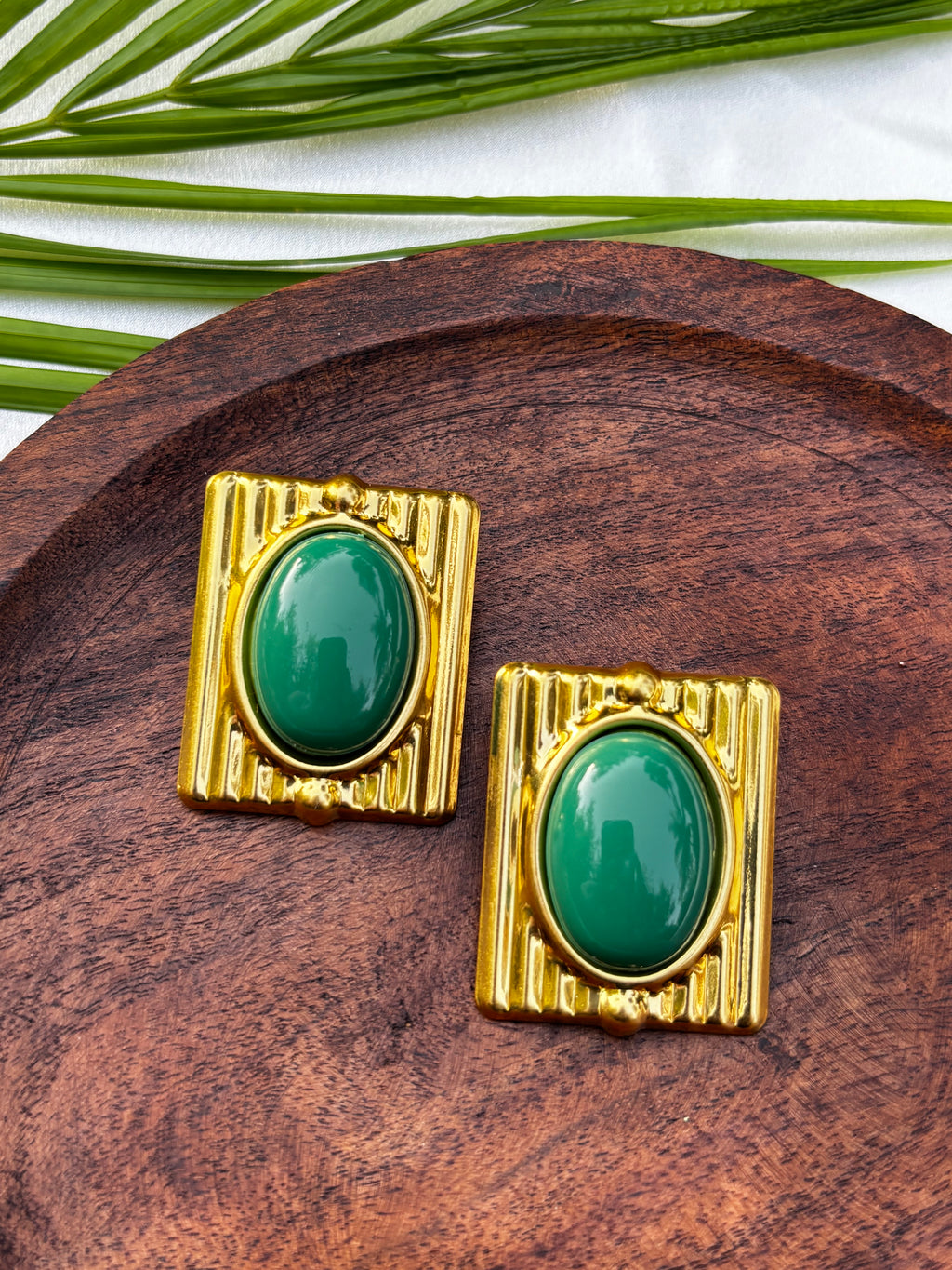 REGAL FRAME LUXE EARRING