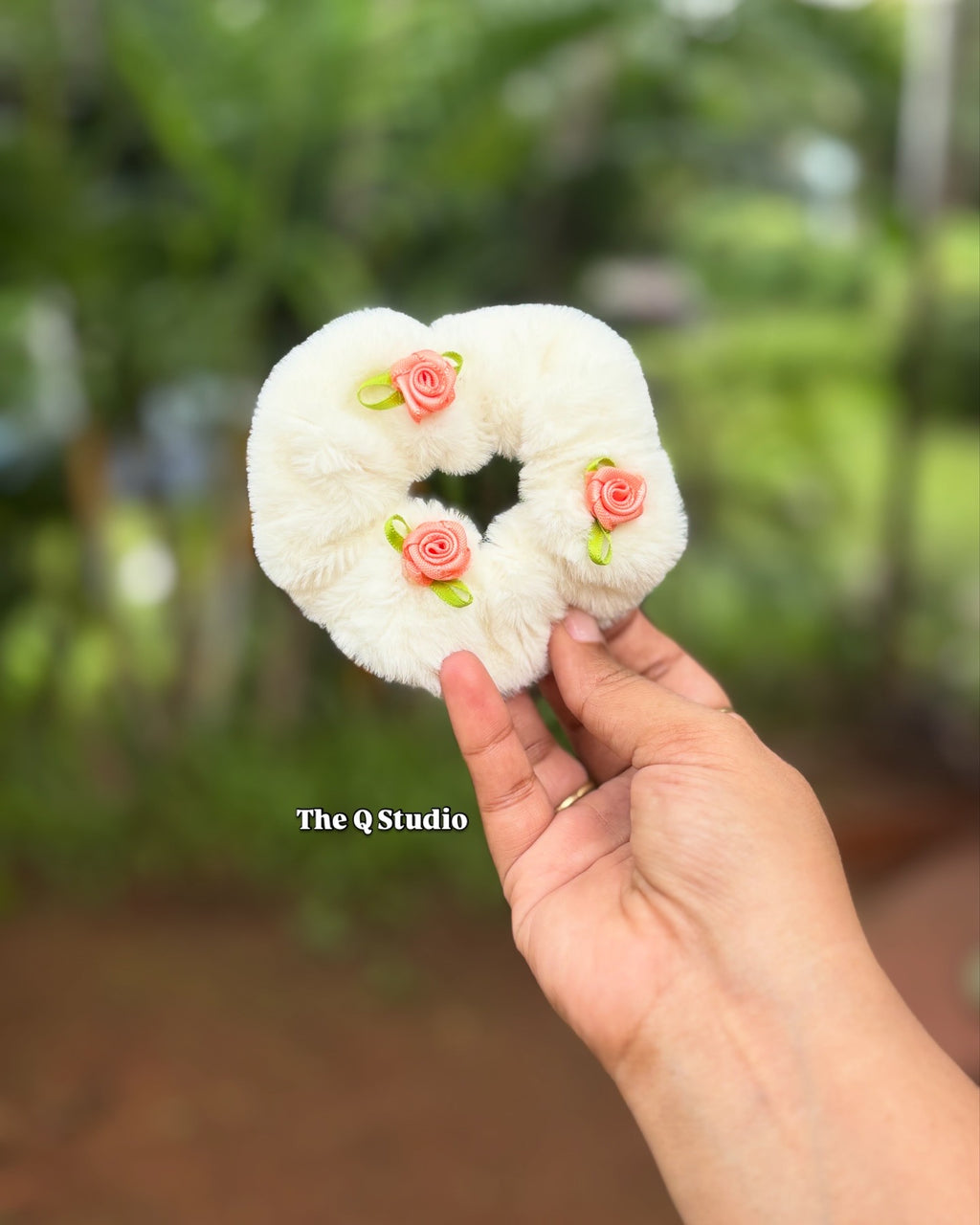 CLOUD PUFF SCRUNCHIE