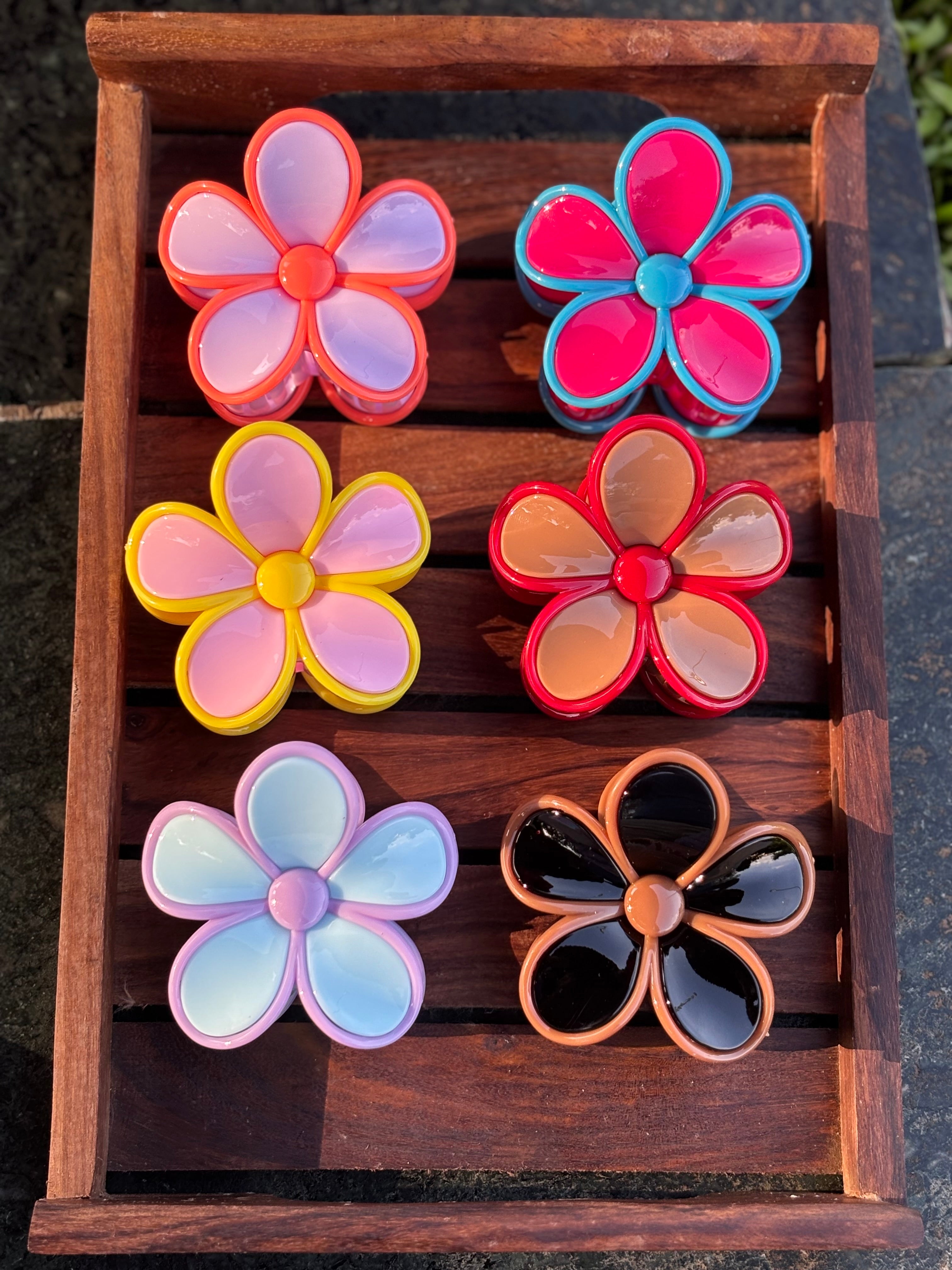 BLOOM POP HAIR CLAW CLIP