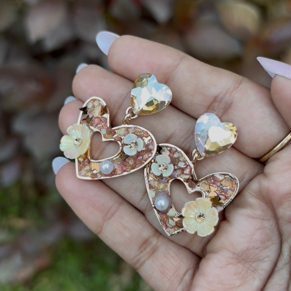 KOREAN EARRING (HEART SHAPE)