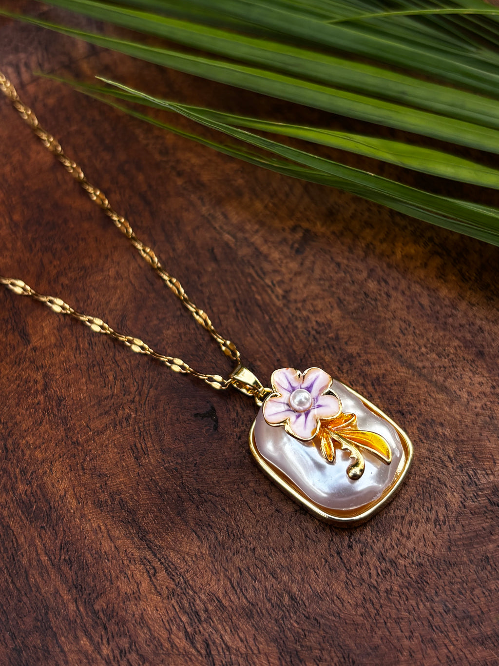 ANTITARNISH FLOWER PENDANT CHAIN NECKLACE