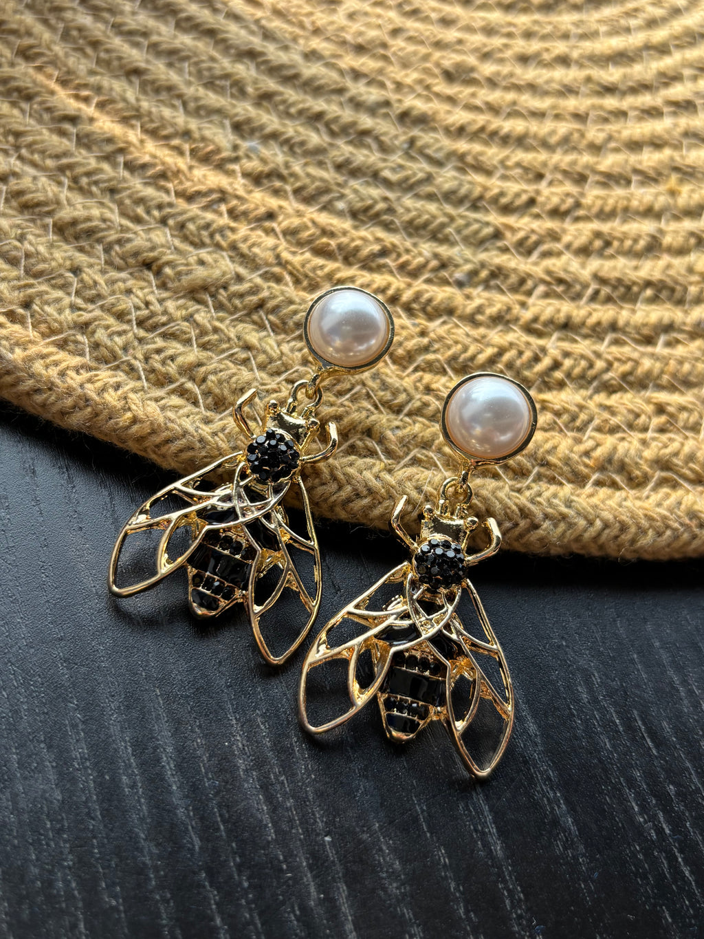Mrs. FLY EARRING