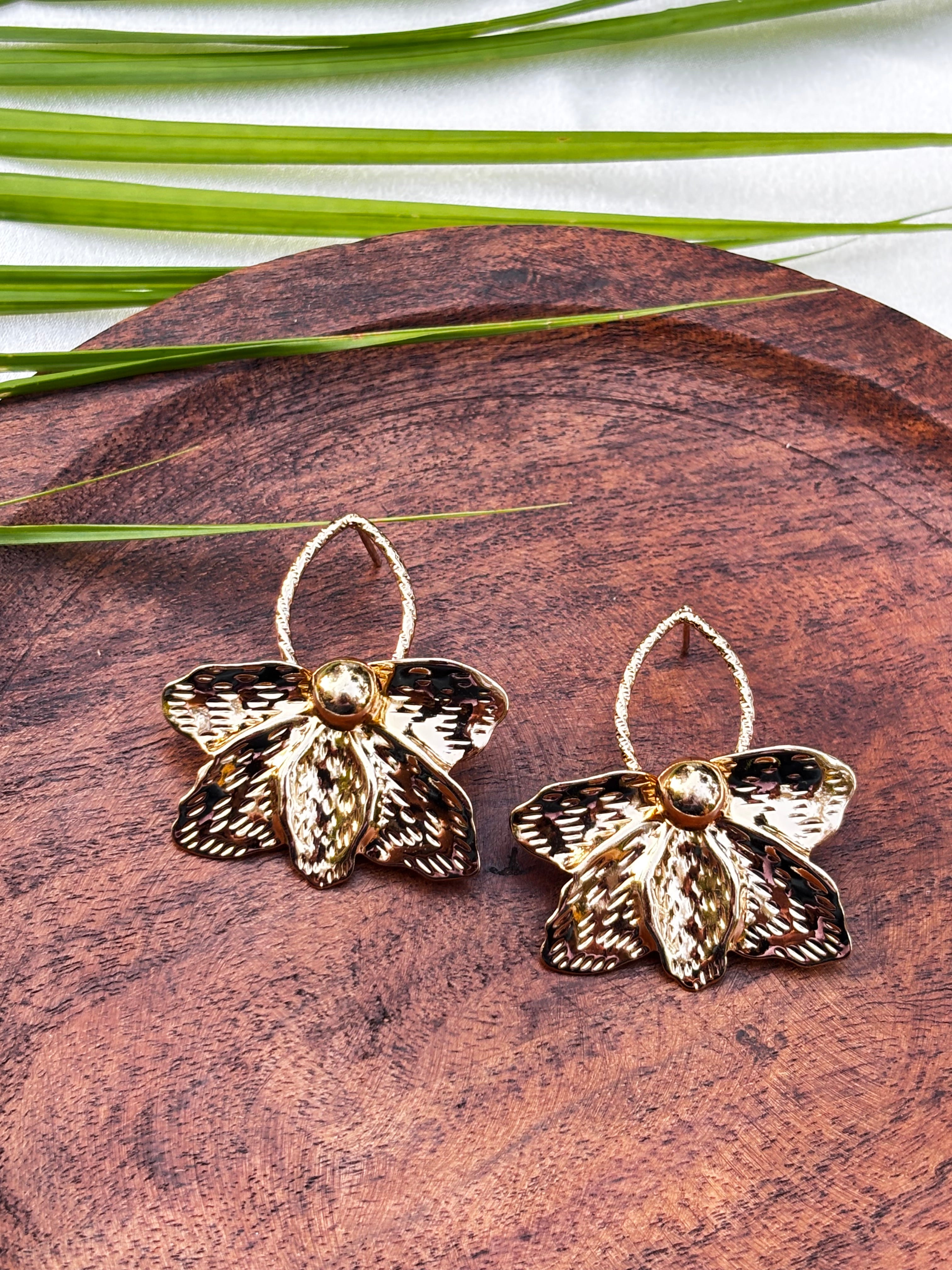 ANTITARNISH HALF FLOWER EARRING
