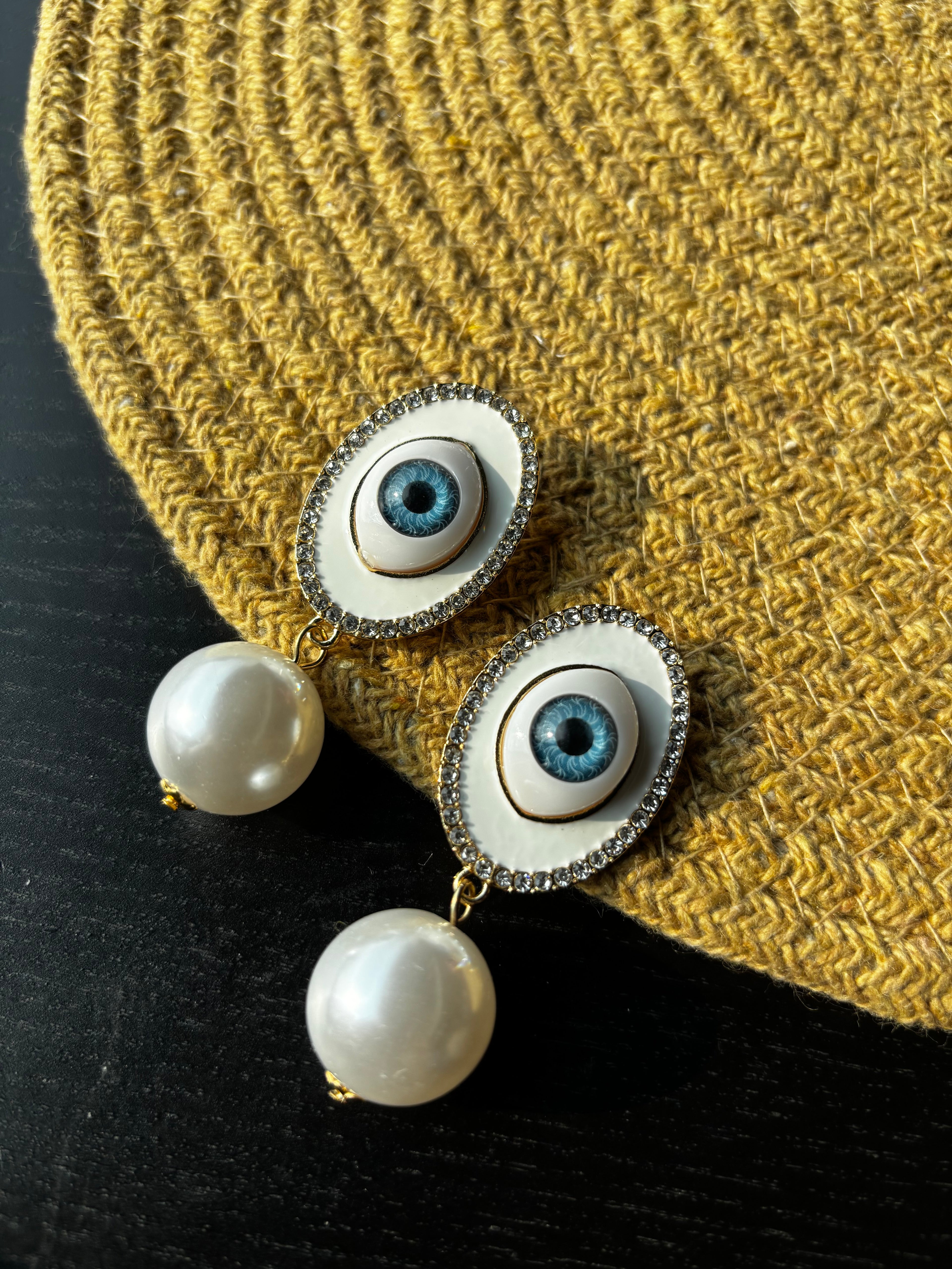 AURA SHIELD EARRING