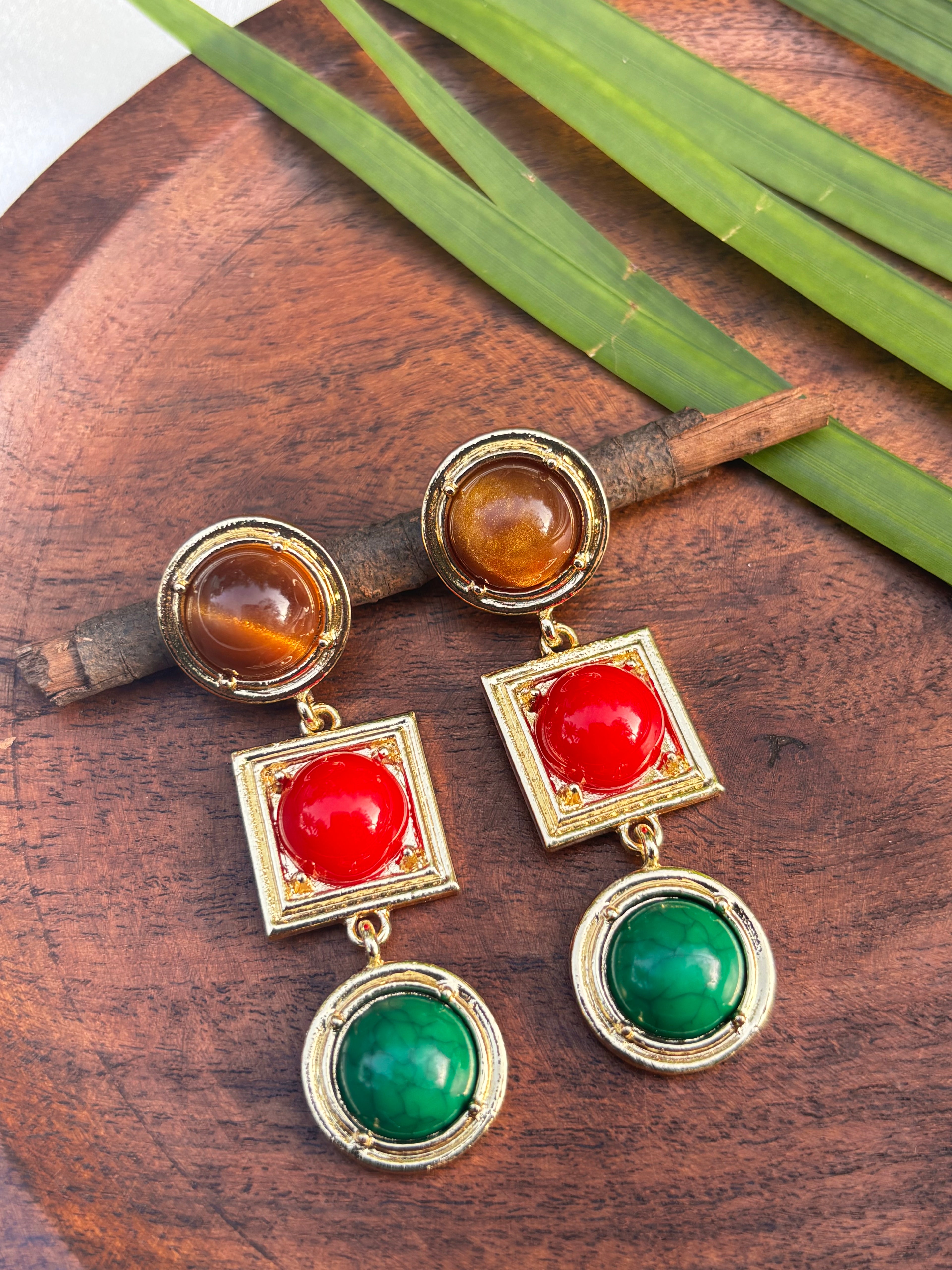 ORBIT WISPER EARRING