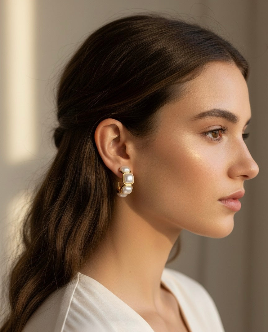 PEARL HALF HOOP EARRING