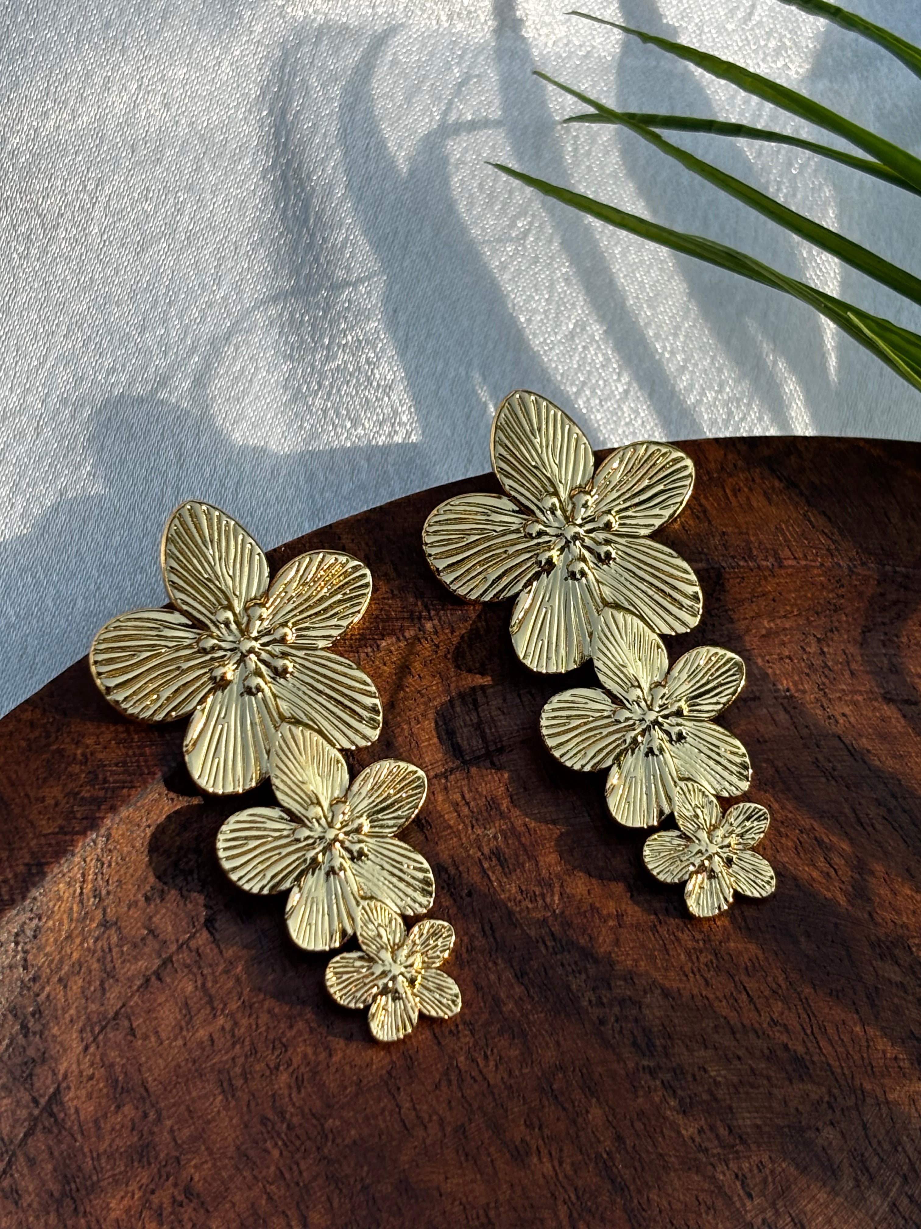 ANTITARNISH FLOWER EARRING