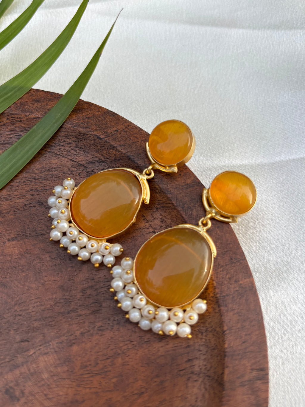 COLOR POP TRADITIONAL TOUCH EARRING